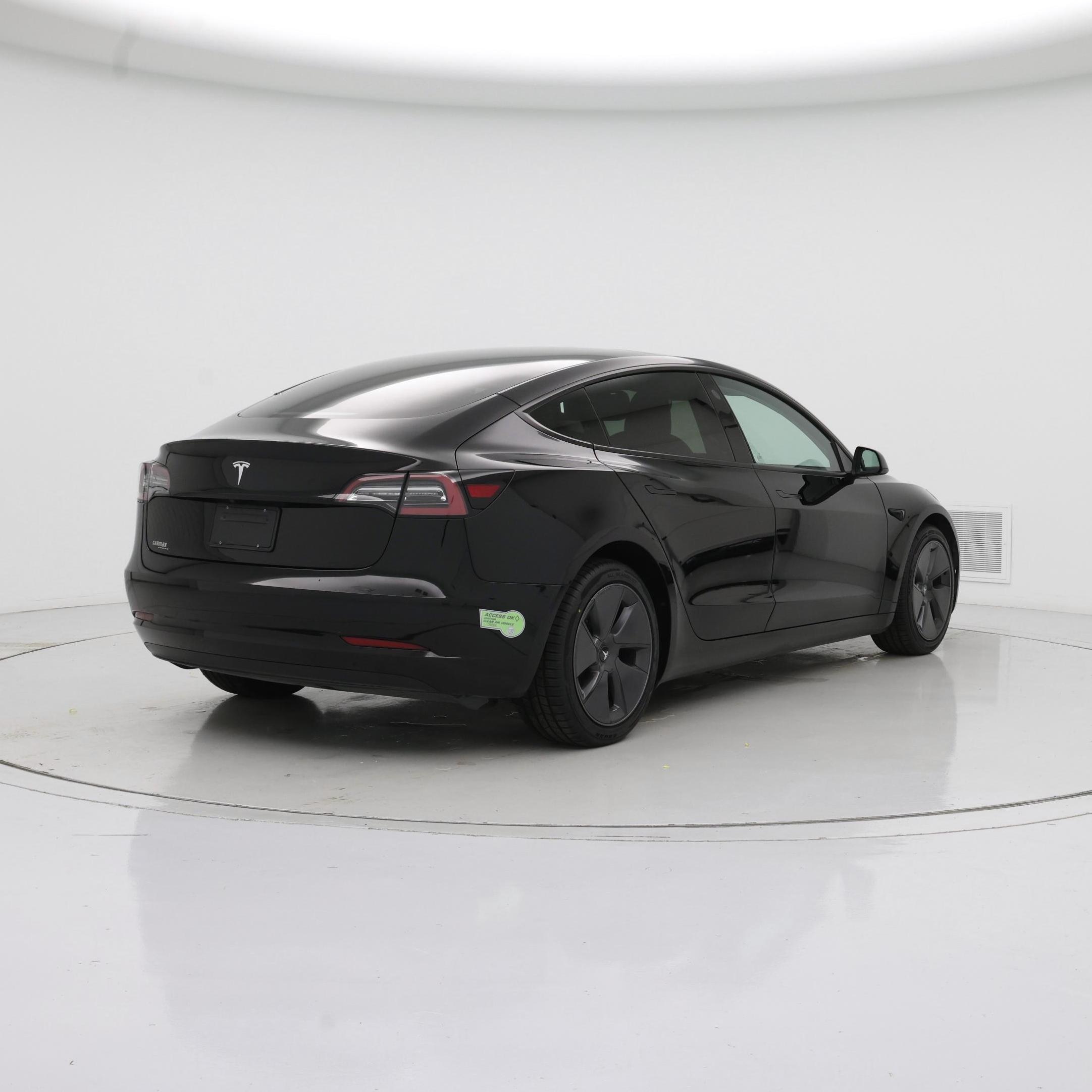 Thumbnail: 2022 Tesla Model 3 - 8