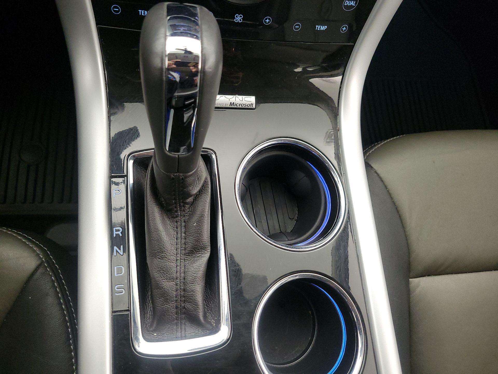 Thumbnail: 2013 Ford Edge - 17