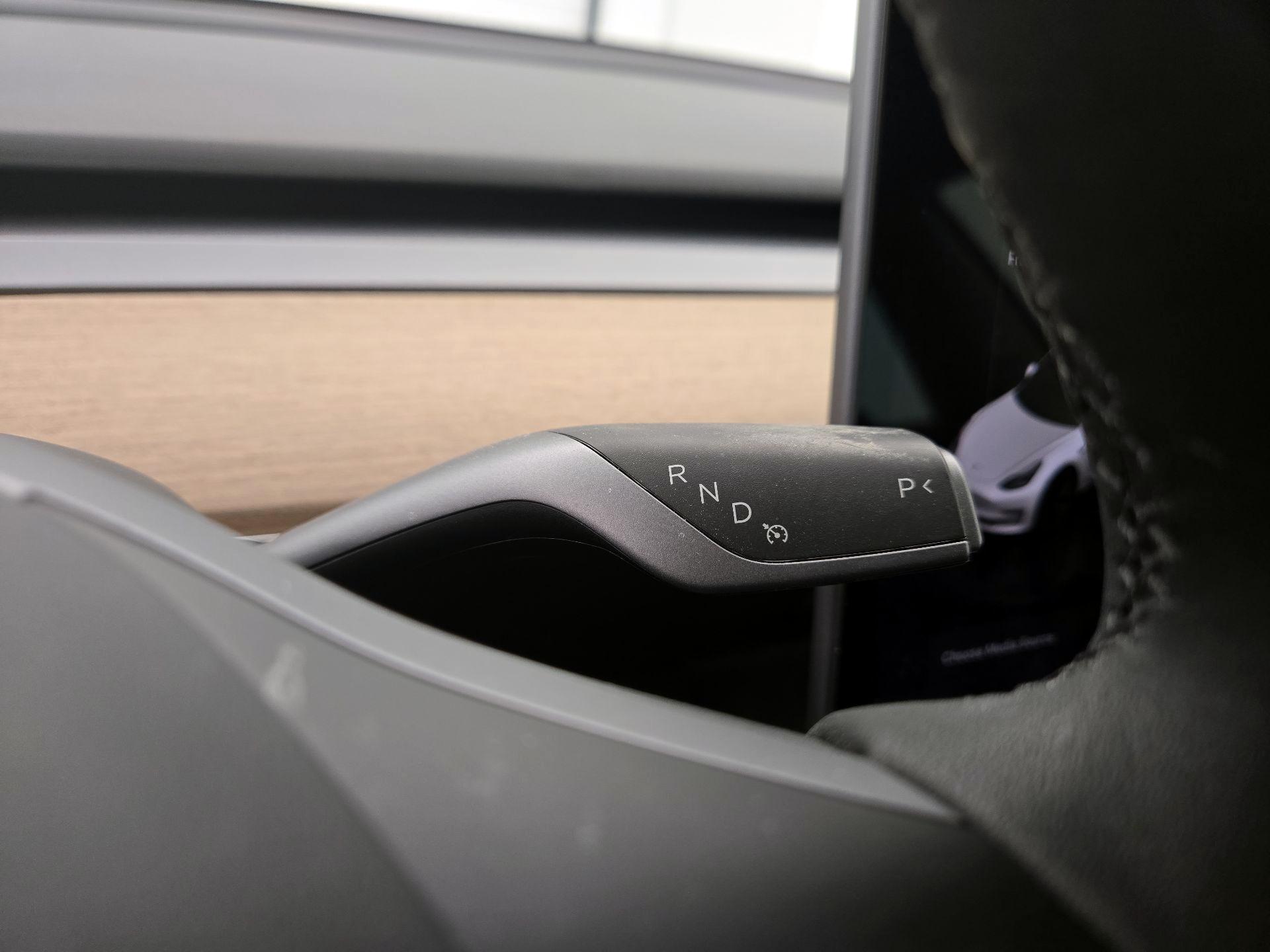 Thumbnail: 2023 Tesla Model 3 - 17