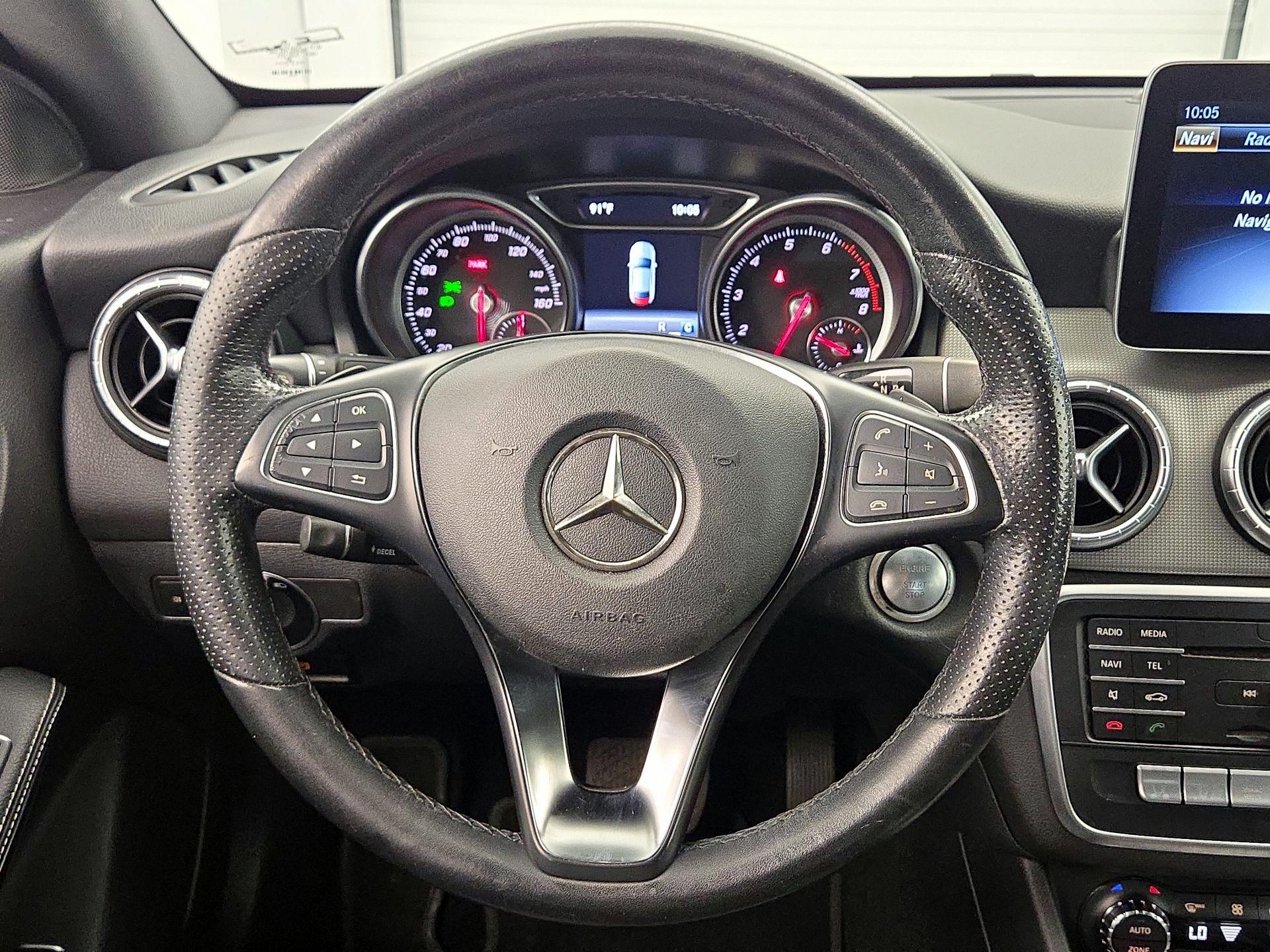 Thumbnail: 2019 Mercedes-Benz CLA - 10