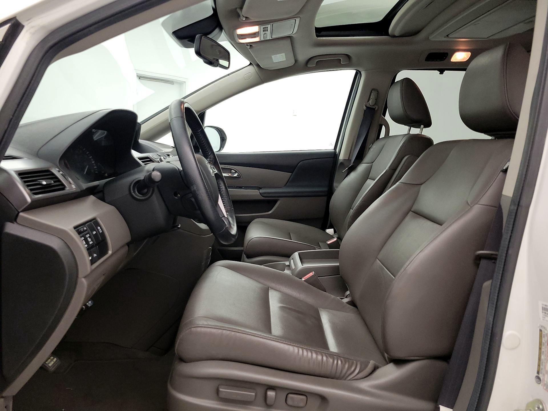 Thumbnail: 2014 Honda Odyssey - 11