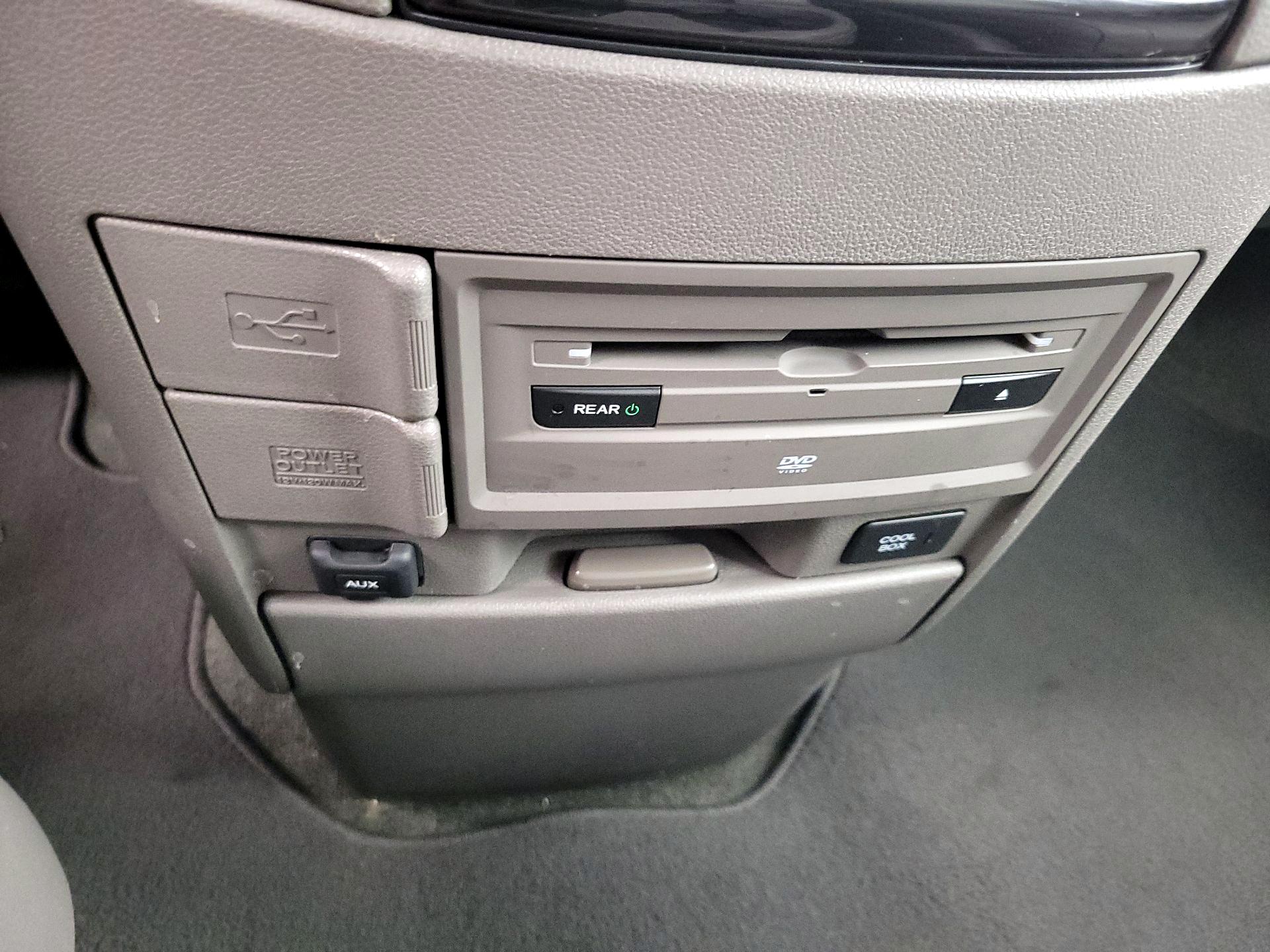 Thumbnail: 2014 Honda Odyssey - 19