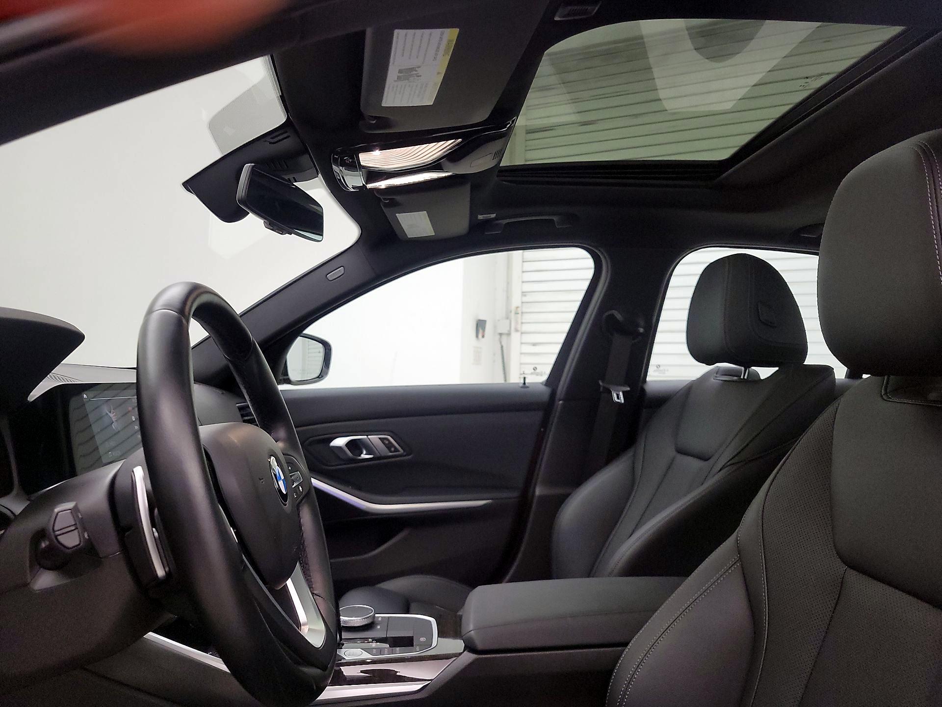 Thumbnail: 2022 BMW 3 Series - 19