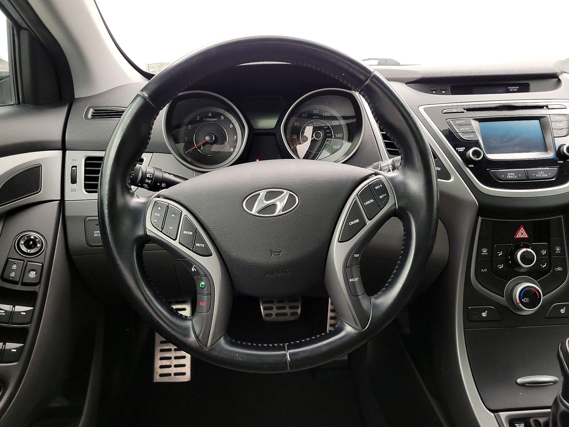Thumbnail: 2015 Hyundai Elantra - 10