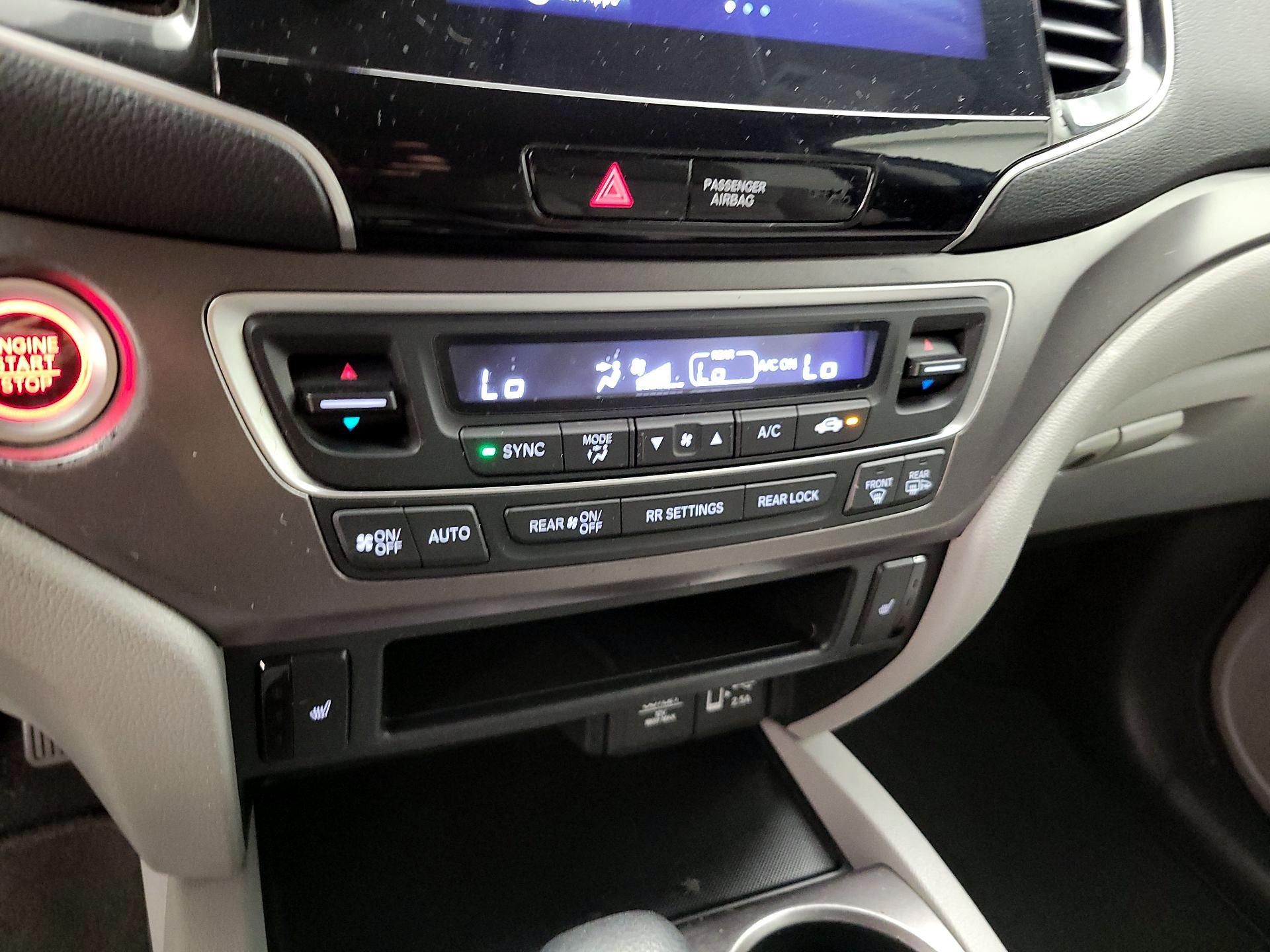 Thumbnail: 2020 Honda Pilot - 16
