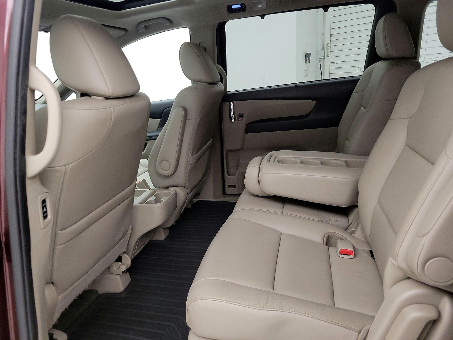 Thumbnail: 2015 Honda Odyssey - 20