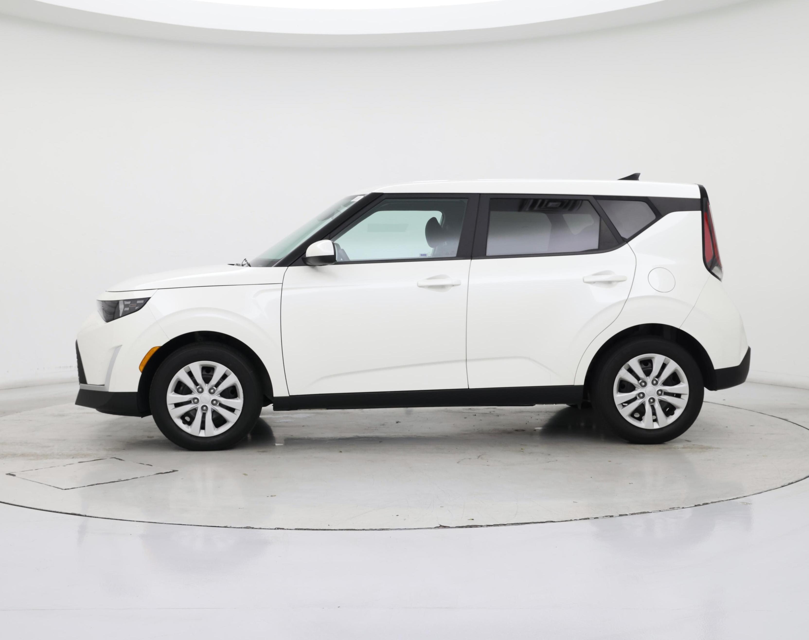 Thumbnail: 2023 Kia Soul - 3