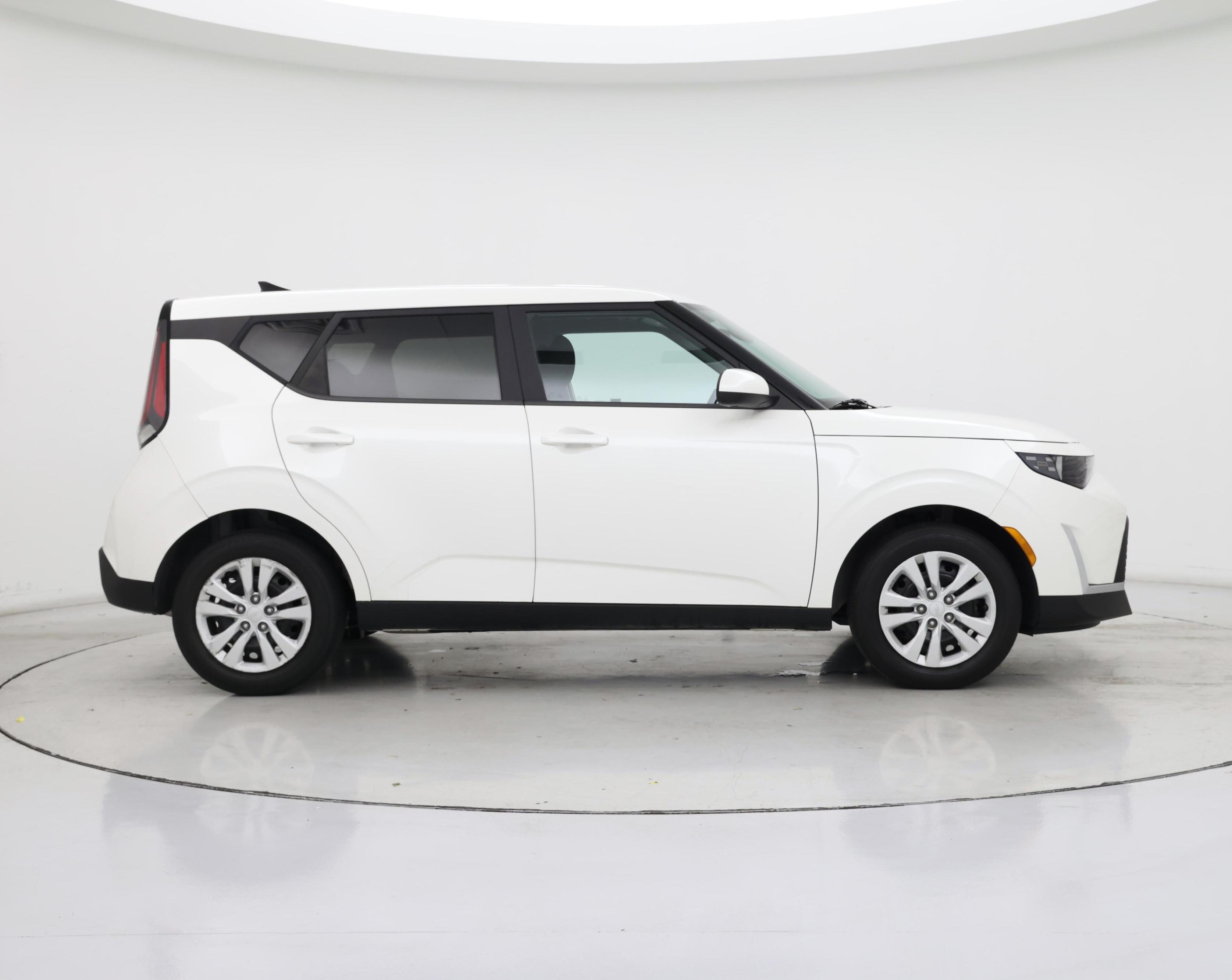Thumbnail: 2023 Kia Soul - 7