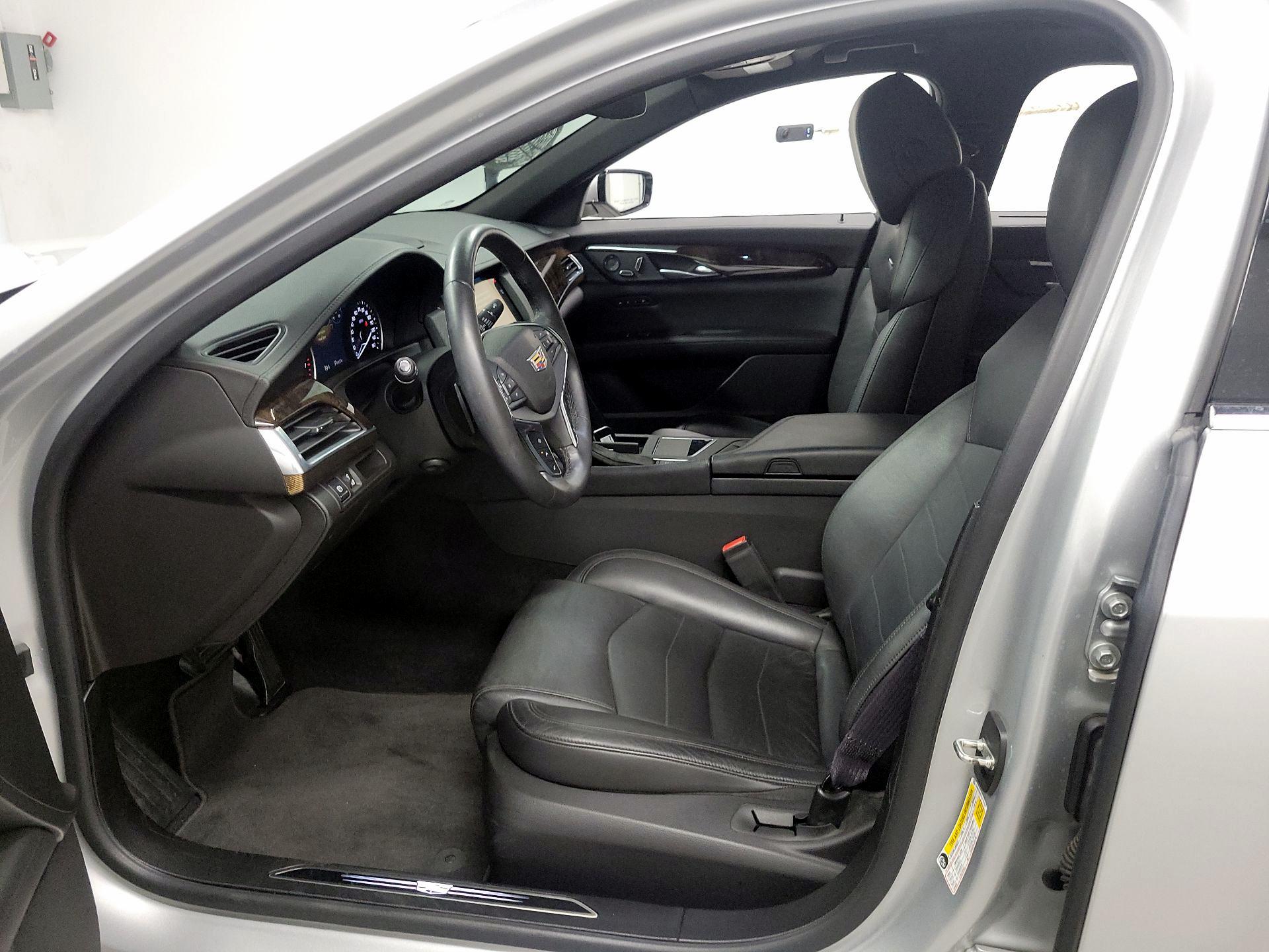 Thumbnail: 2016 Cadillac CT6 - 11