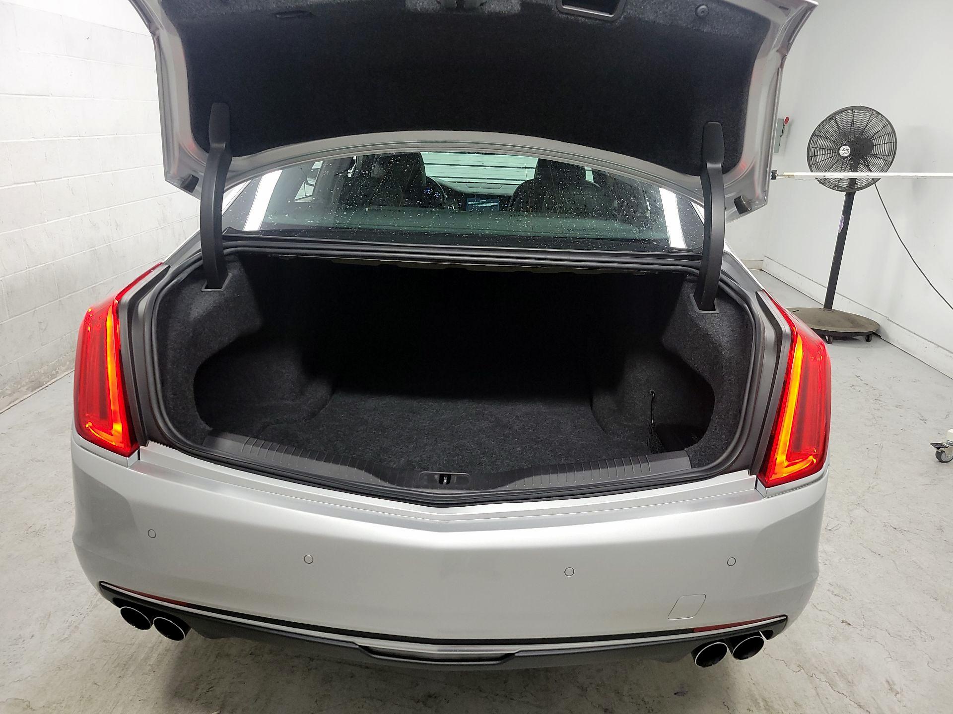 Thumbnail: 2016 Cadillac CT6 - 17