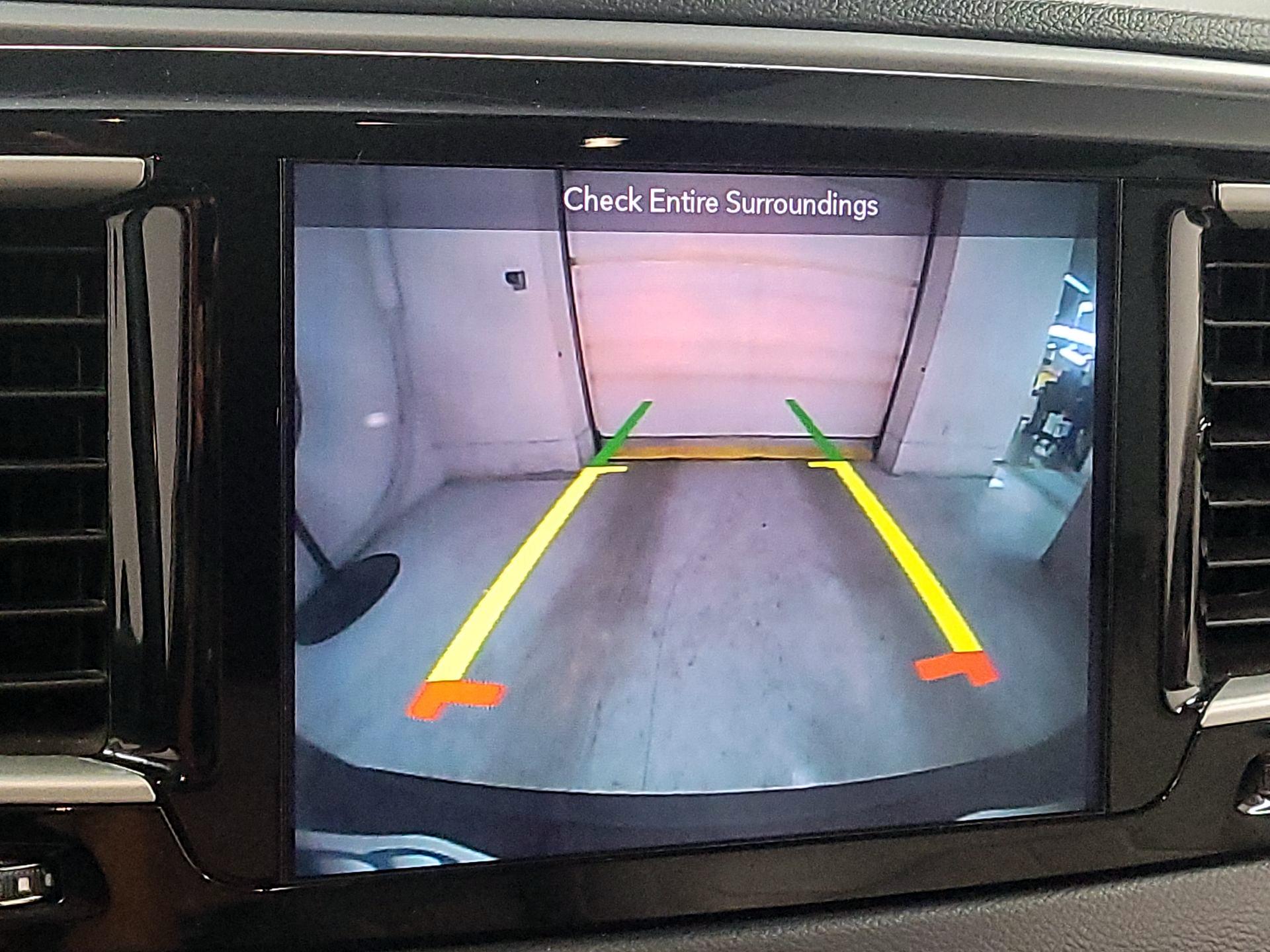 Thumbnail: 2018 Chrysler Pacifica - 14
