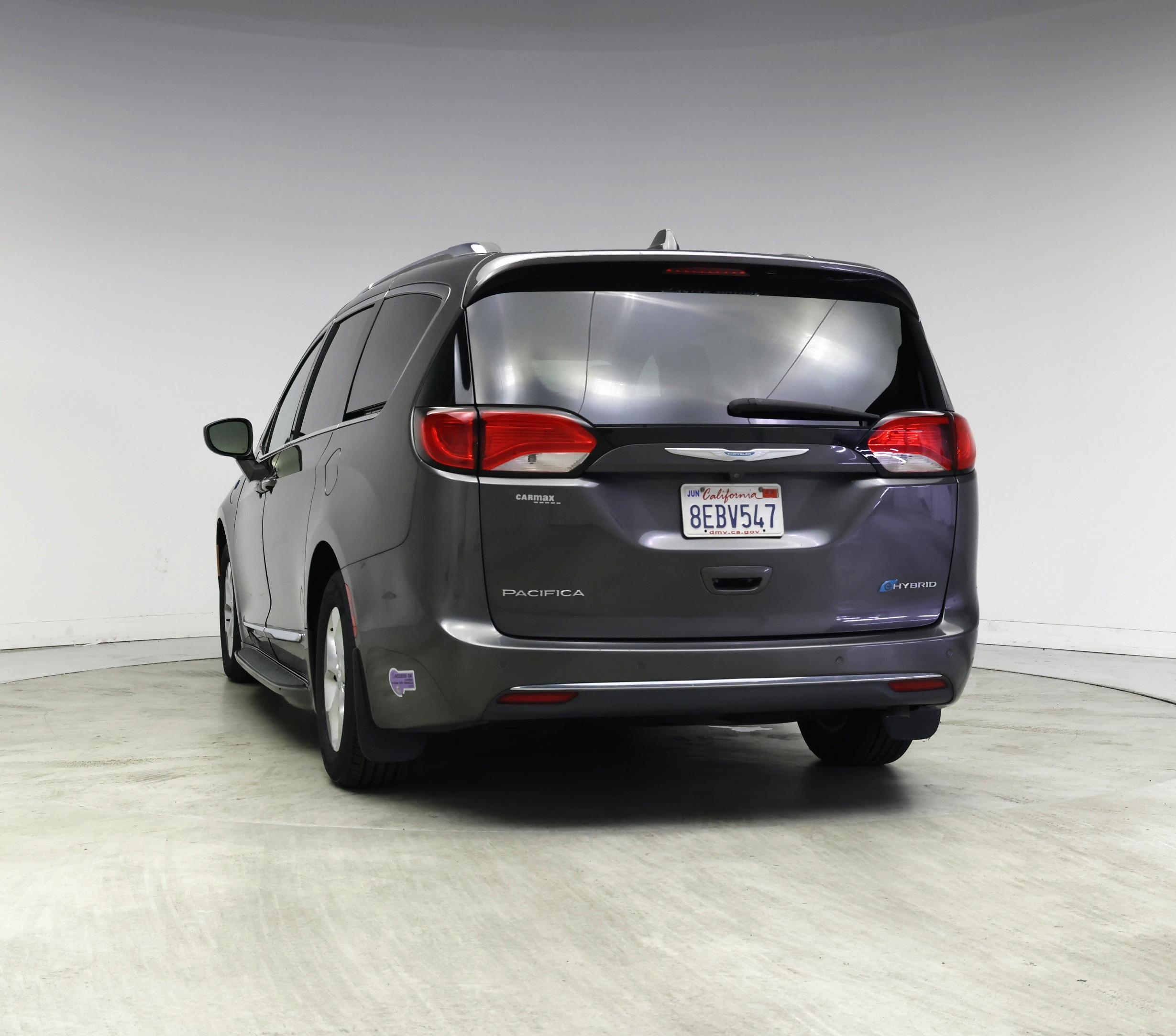 Thumbnail: 2018 Chrysler Pacifica - 6