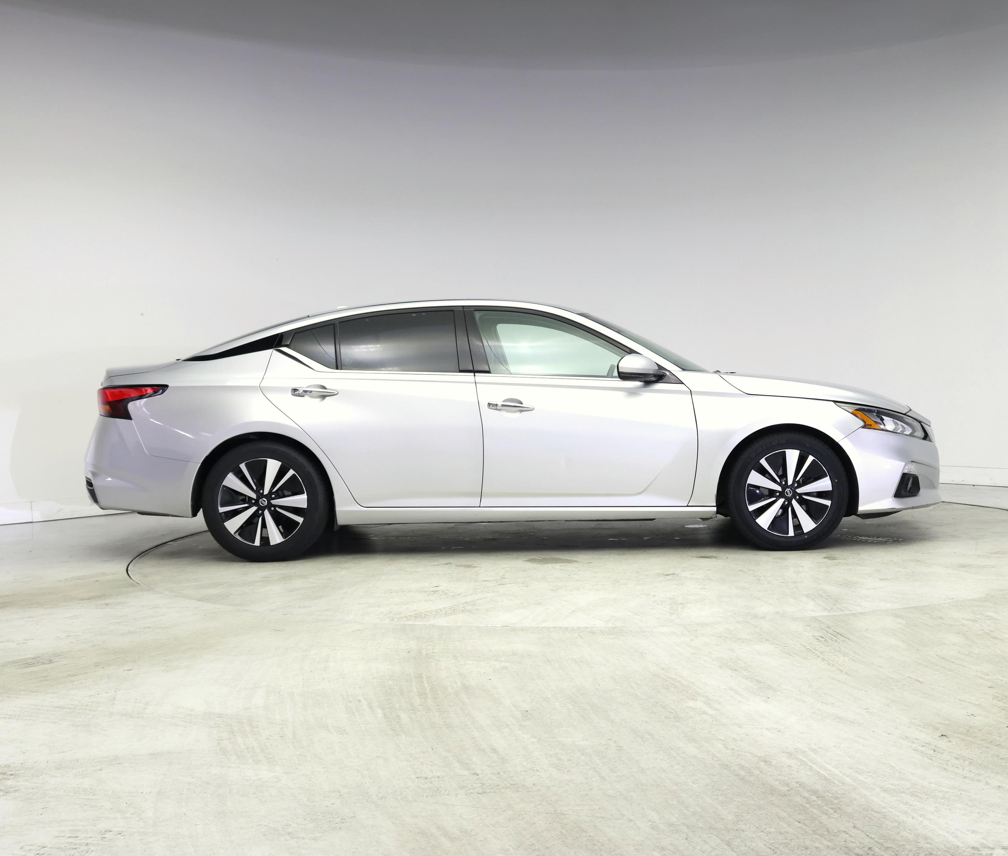 Thumbnail: 2019 Nissan Altima - 7