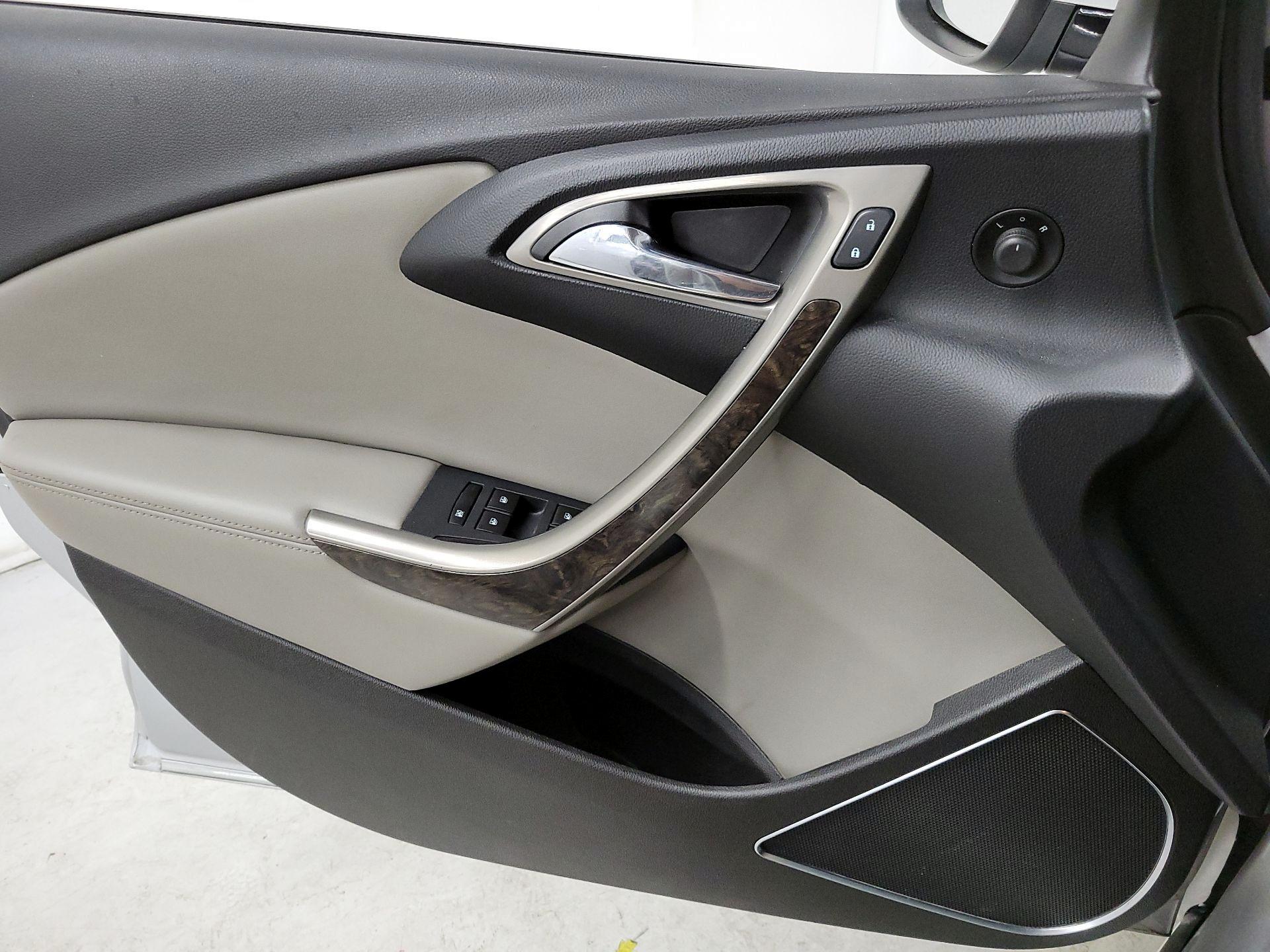 Thumbnail: 2016 Buick Verano - 12
