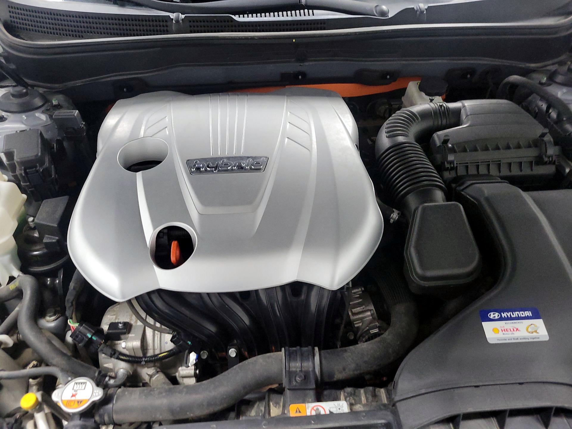 Thumbnail: 2015 Hyundai Sonata - 18