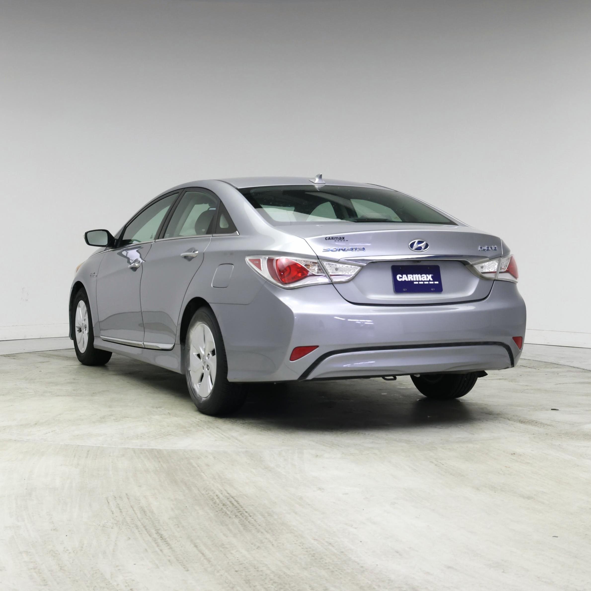 Thumbnail: 2015 Hyundai Sonata - 2