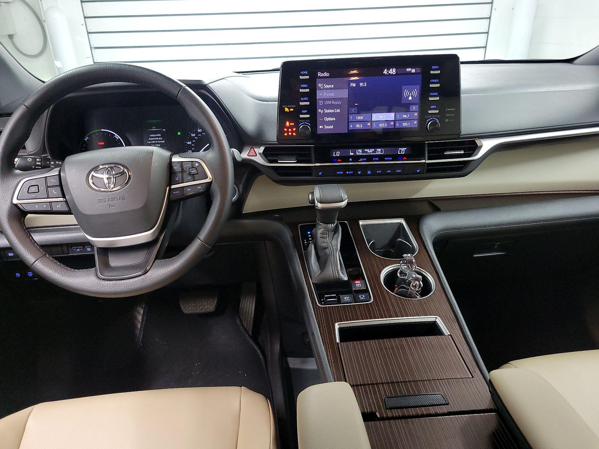 Thumbnail: 2022 Toyota Sienna - 9