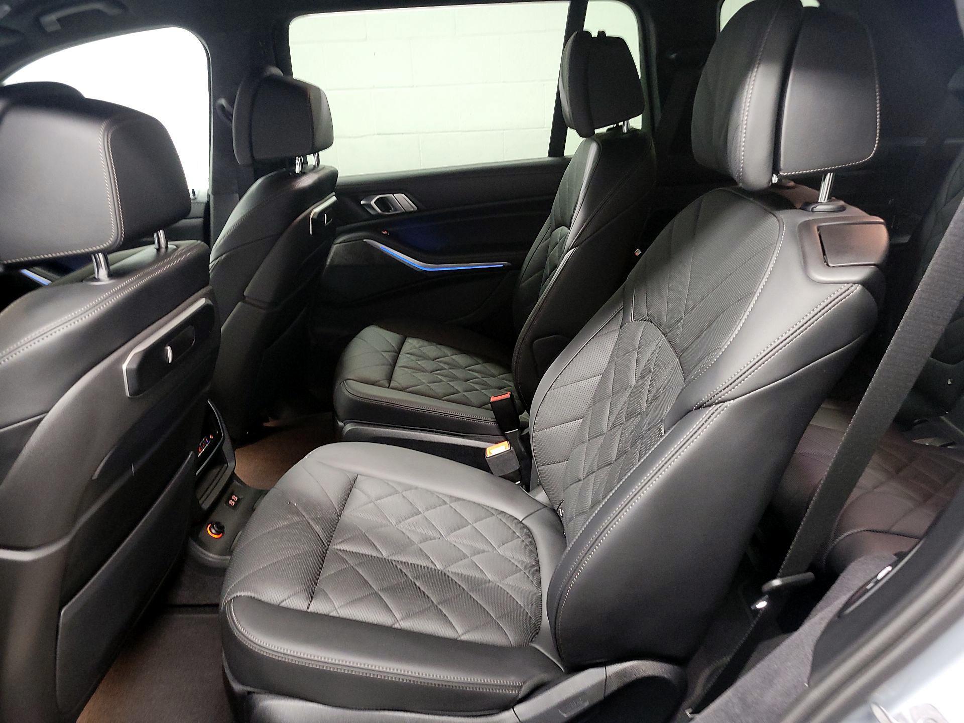 Thumbnail: 2024 BMW X7 - 17