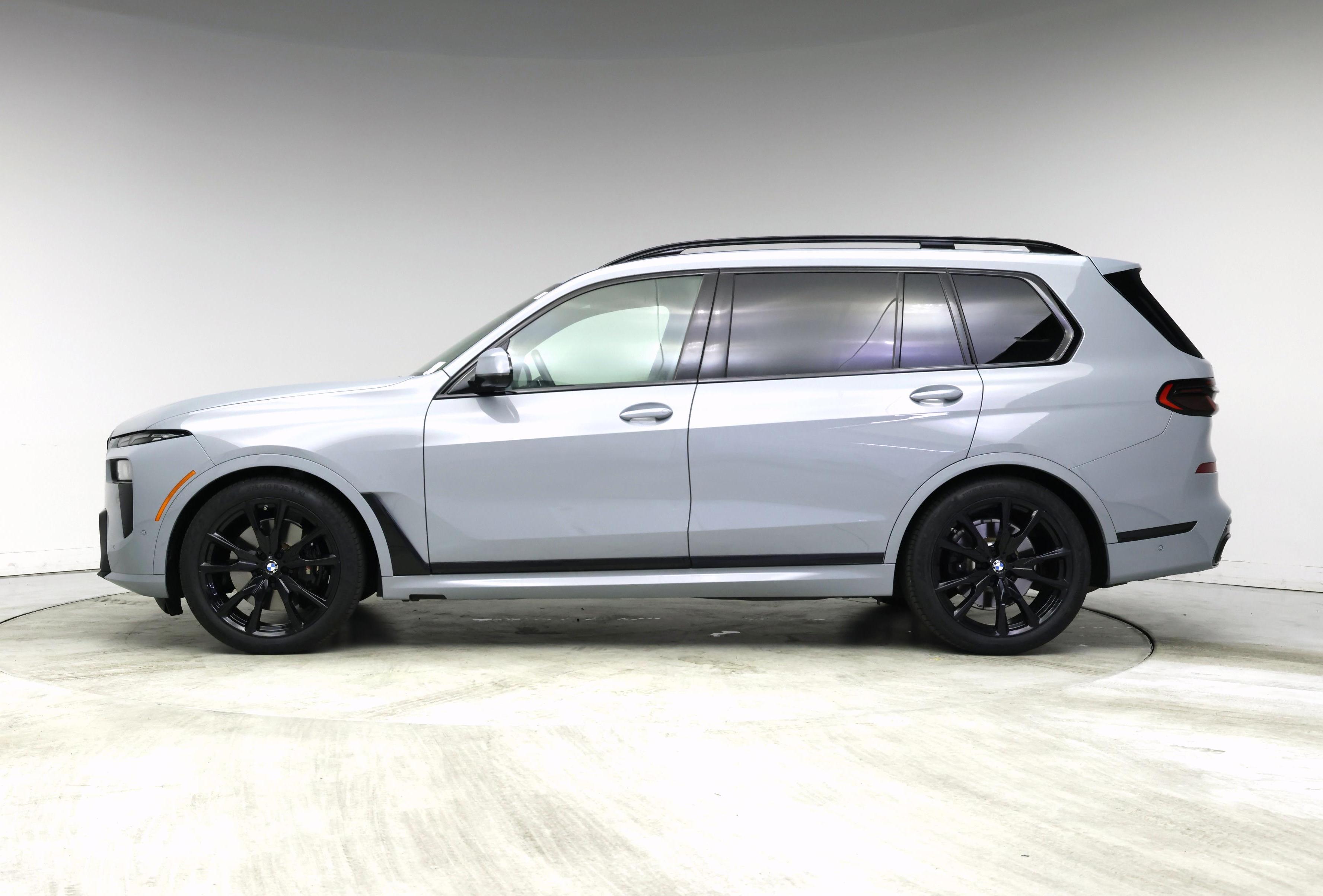 Thumbnail: 2024 BMW X7 - 3