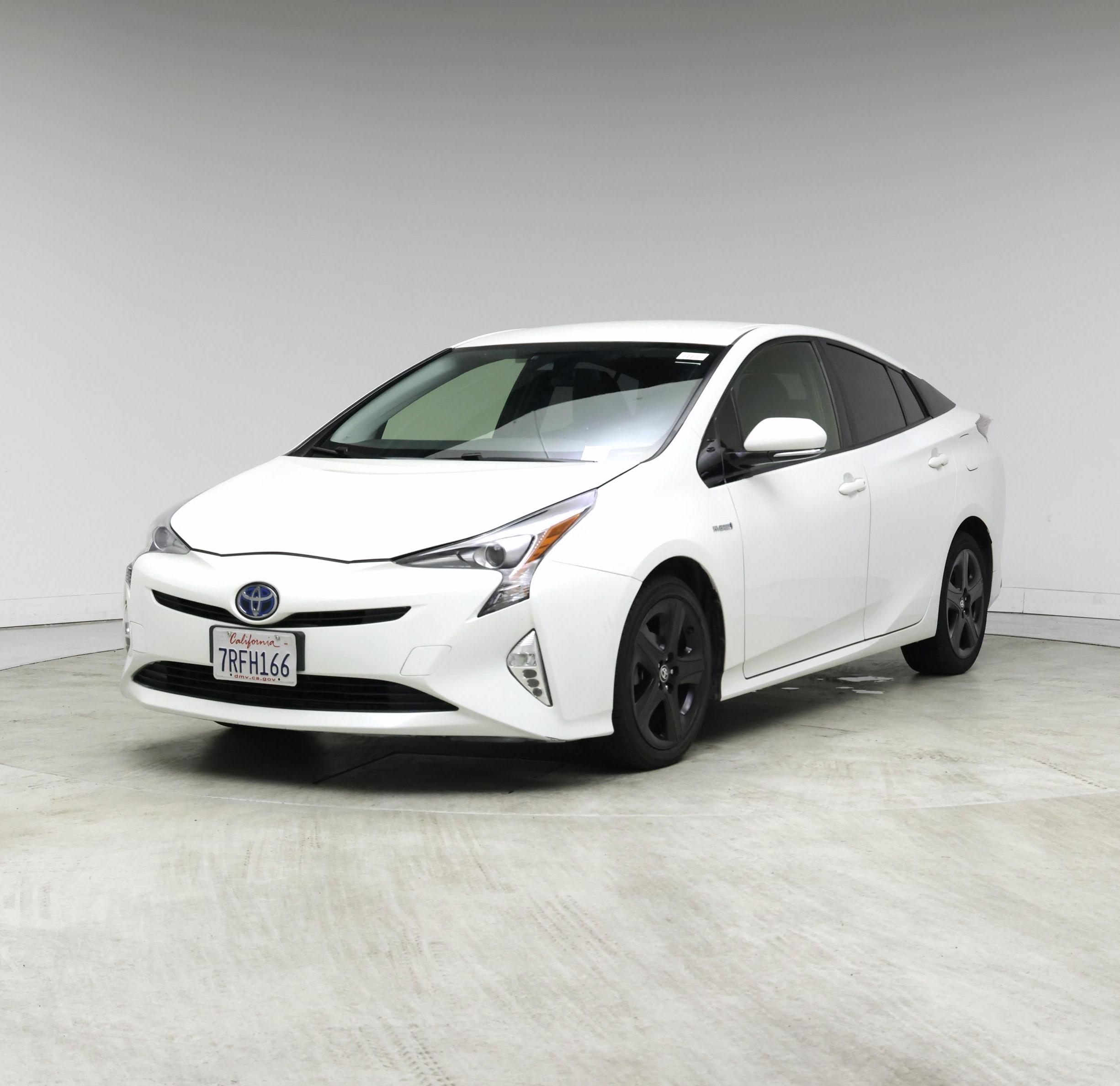 Thumbnail: 2016 Toyota Prius - 4