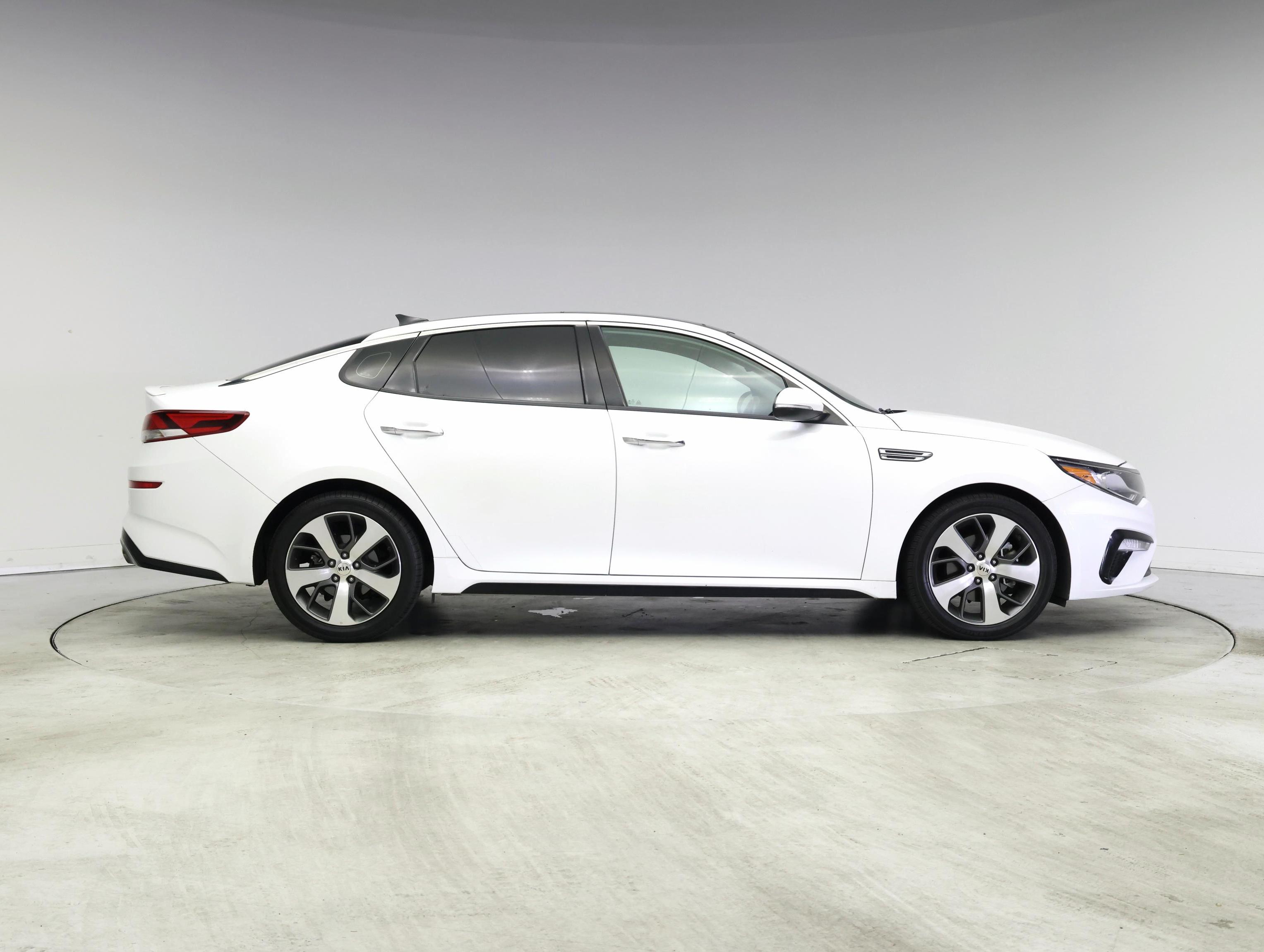 Thumbnail: 2019 Kia Optima - 7