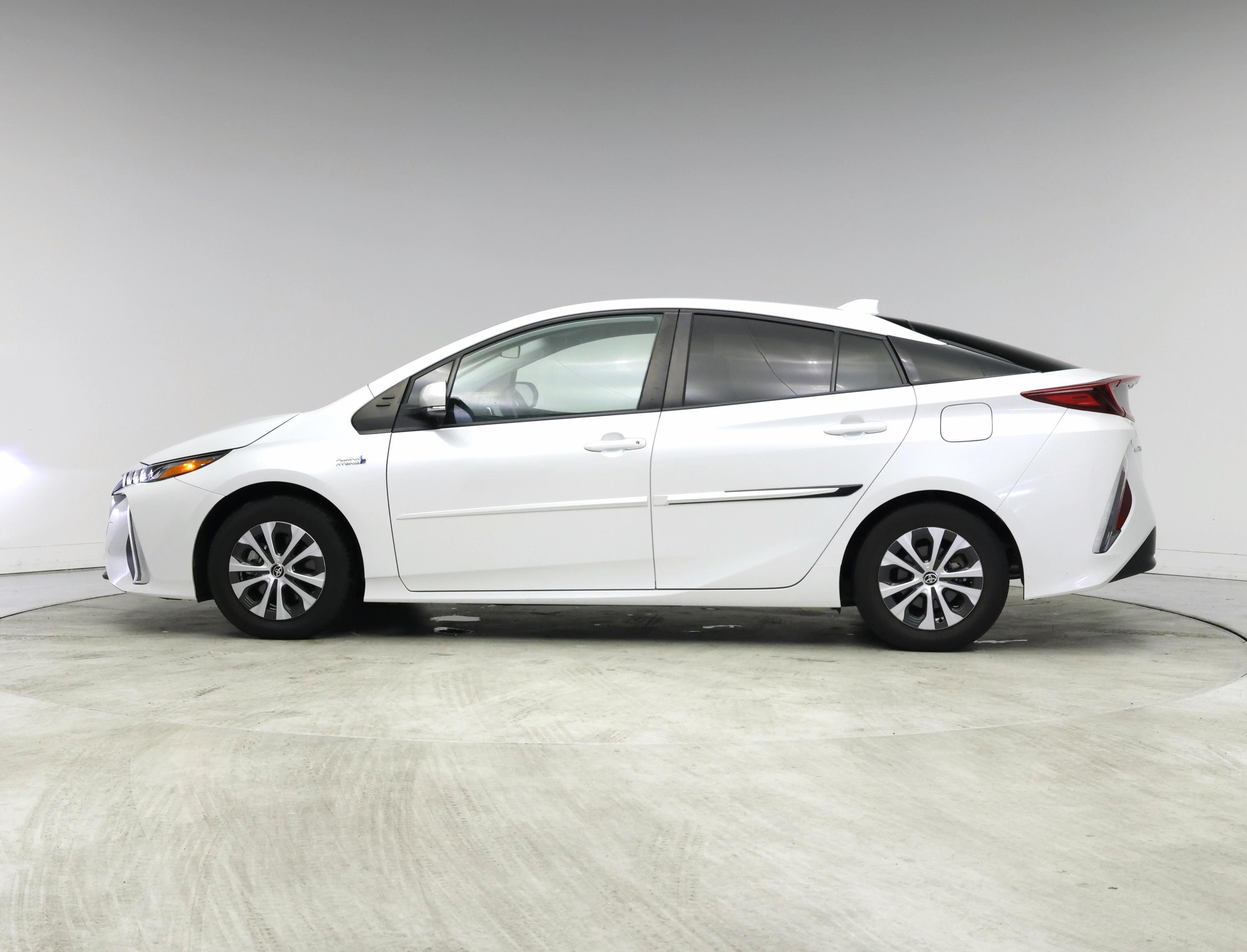 Thumbnail: 2022 Toyota Prius Prime - 3