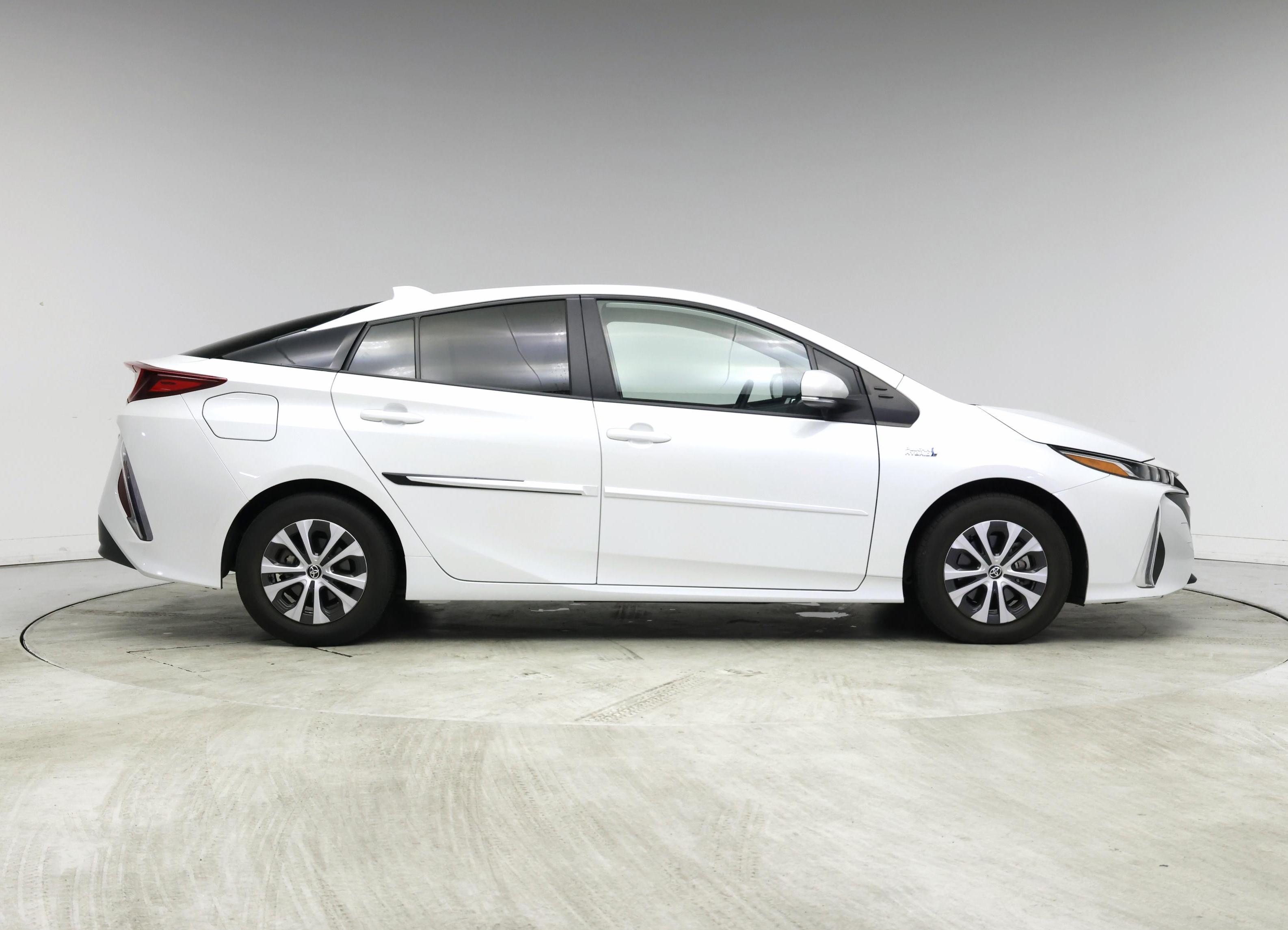Thumbnail: 2022 Toyota Prius Prime - 7