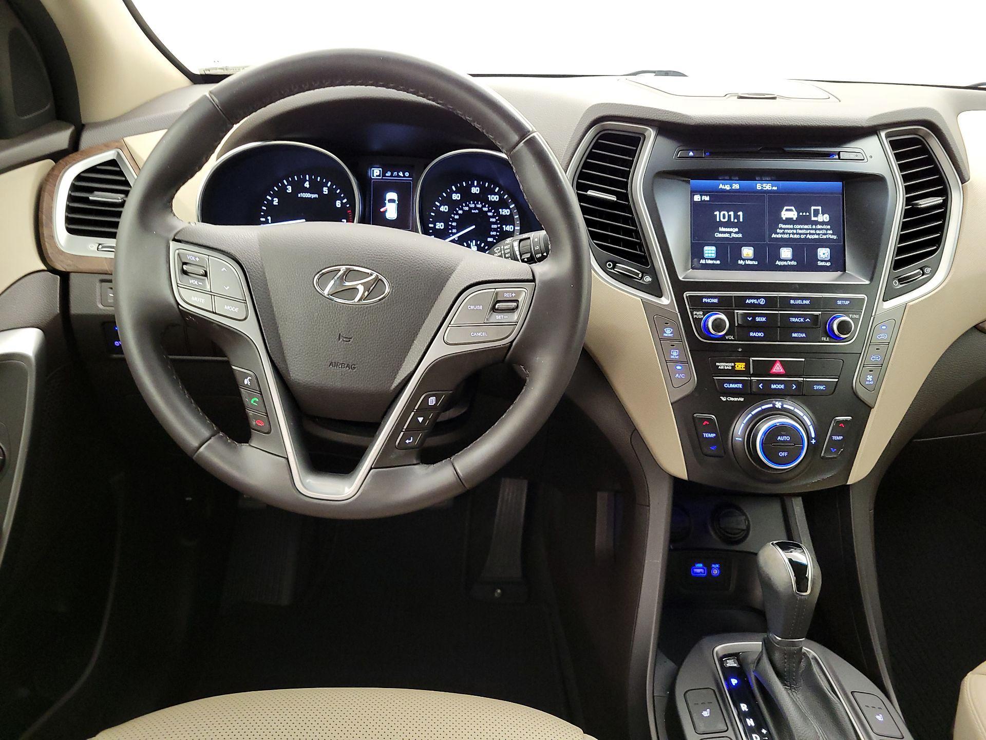 Thumbnail: 2019 Hyundai Santa Fe - 10