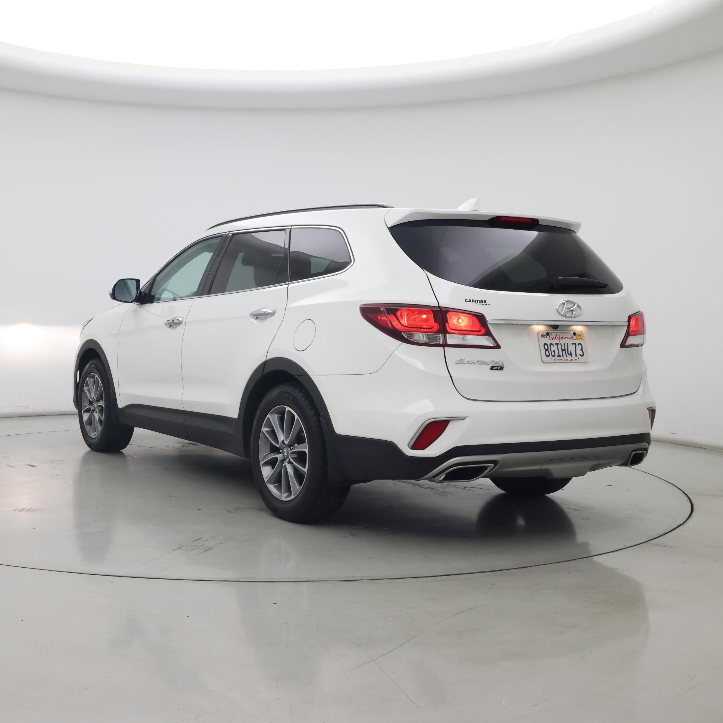 Thumbnail: 2019 Hyundai Santa Fe - 2