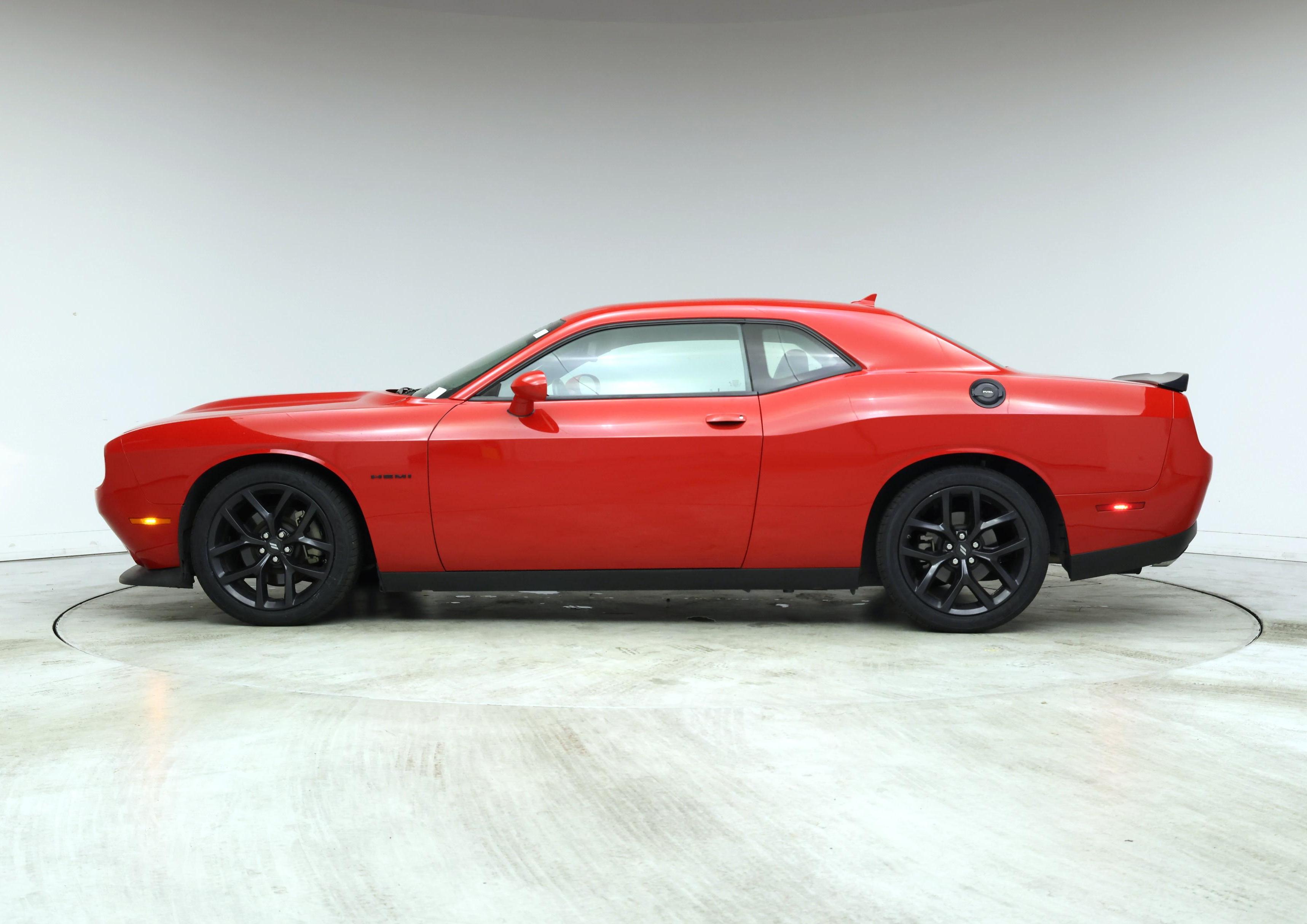 Thumbnail: 2022 Dodge Challenger - 3