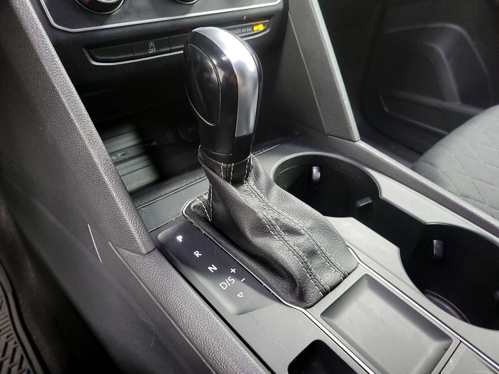 Thumbnail: 2021 Volkswagen Atlas - 17