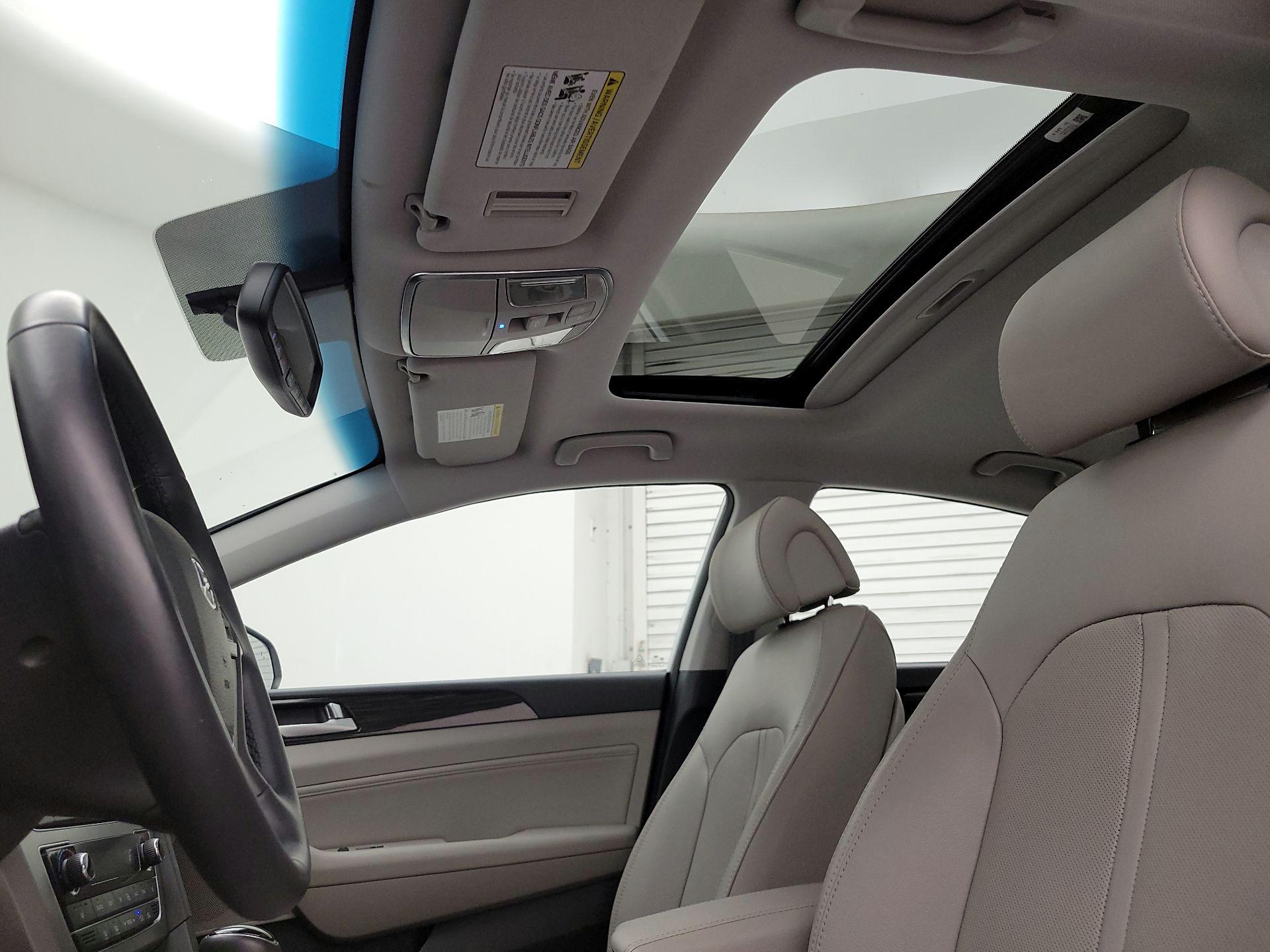 Thumbnail: 2017 Hyundai Sonata - 19
