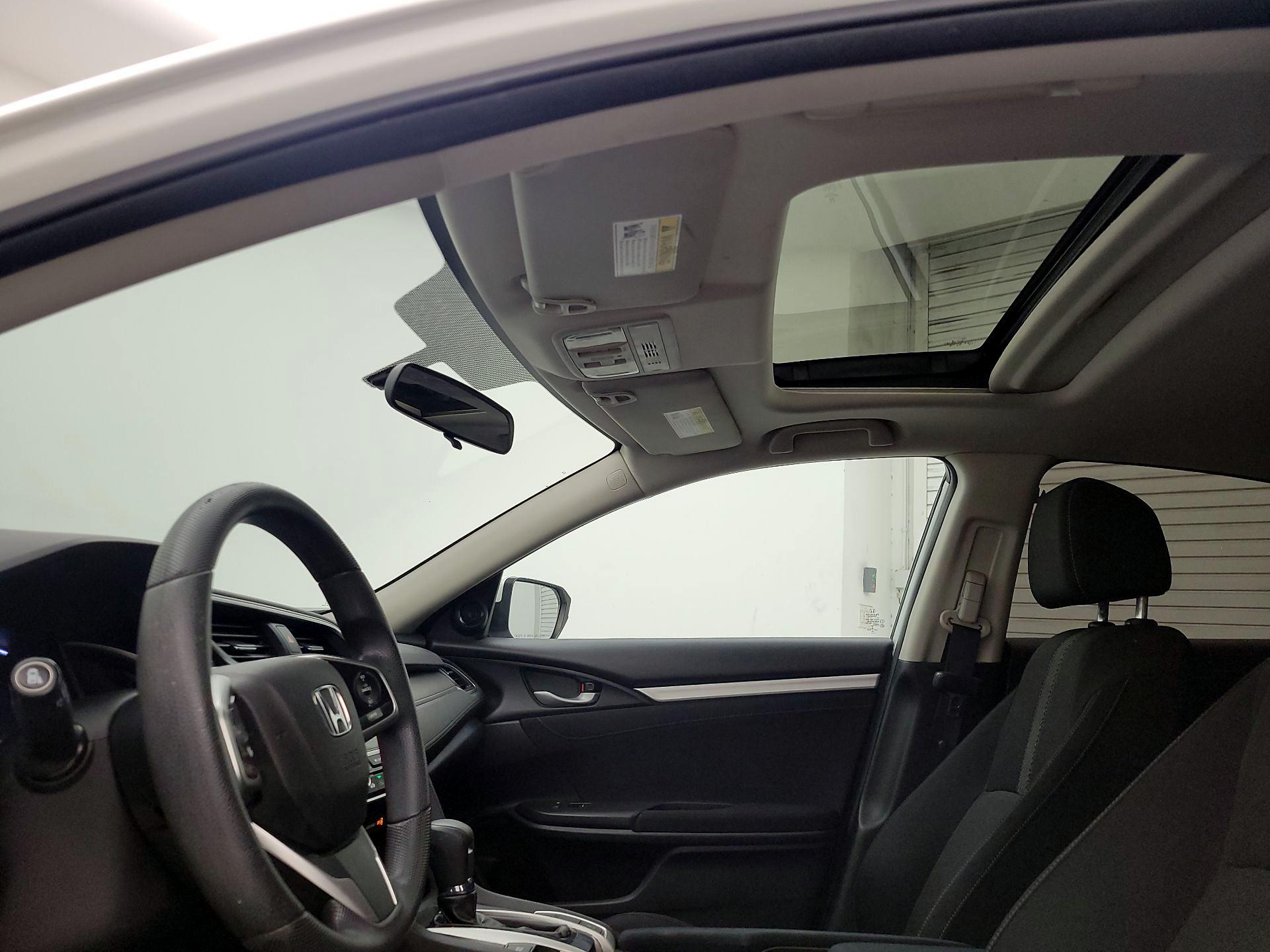 Thumbnail: 2016 Honda Civic - 19
