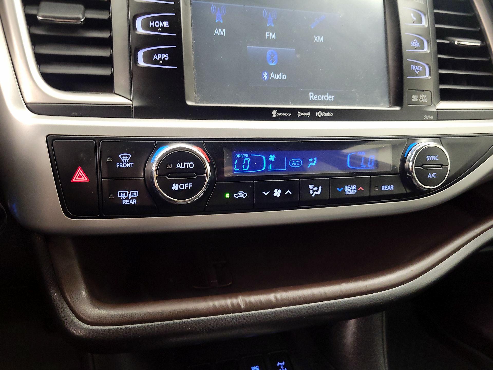 Thumbnail: 2017 Toyota Highlander - 16