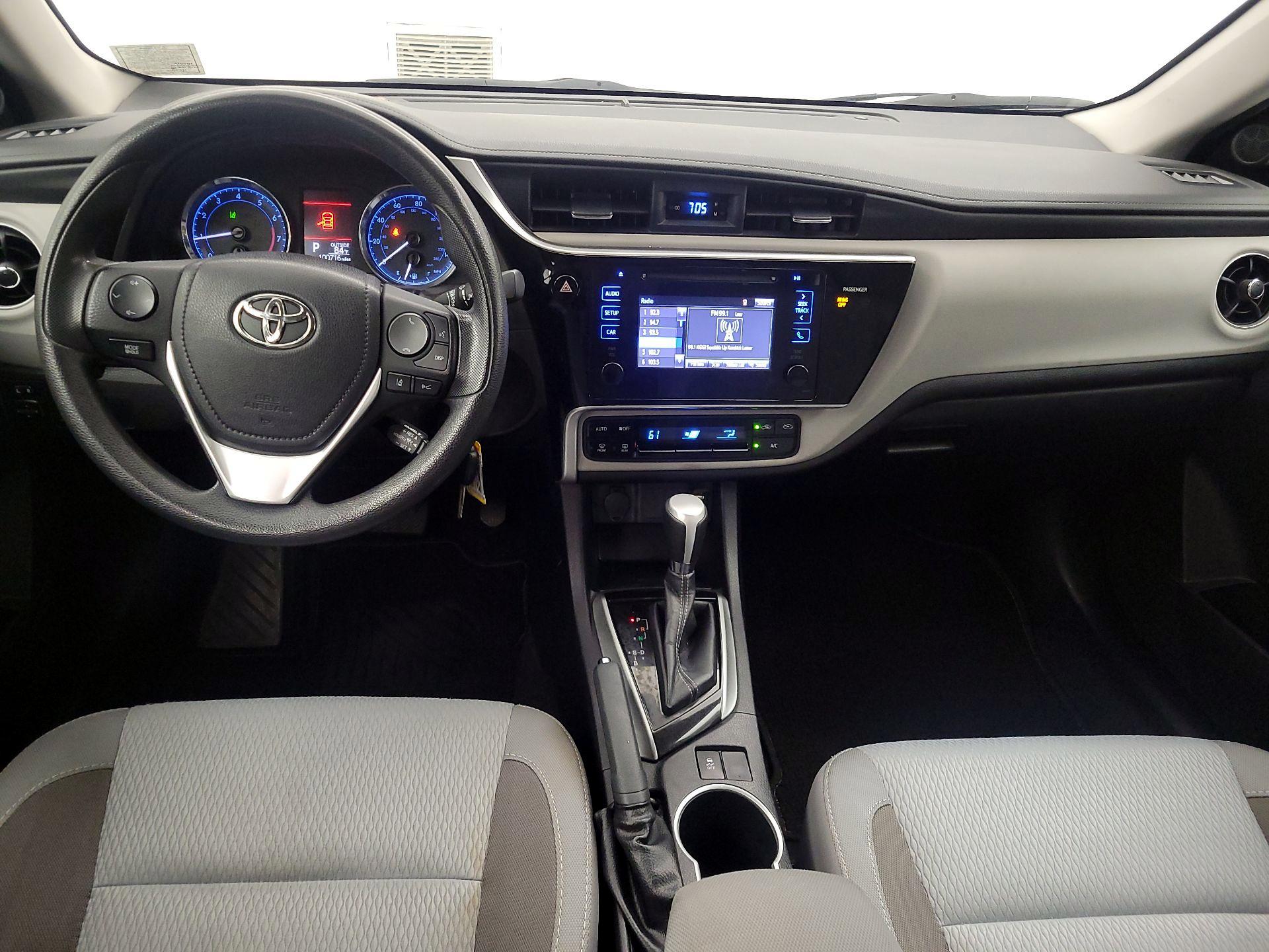 Thumbnail: 2017 Toyota Corolla - 9