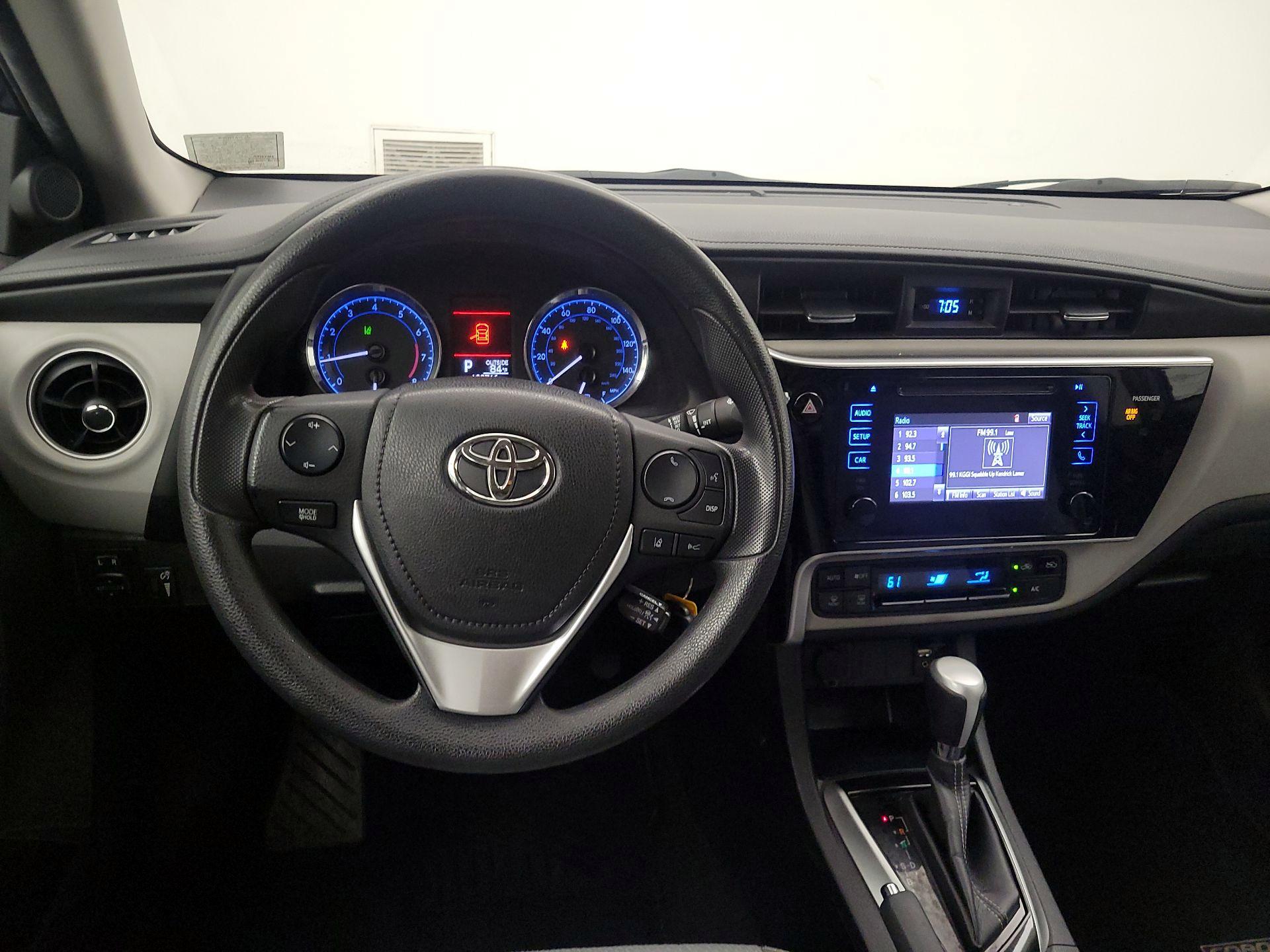 Thumbnail: 2017 Toyota Corolla - 10