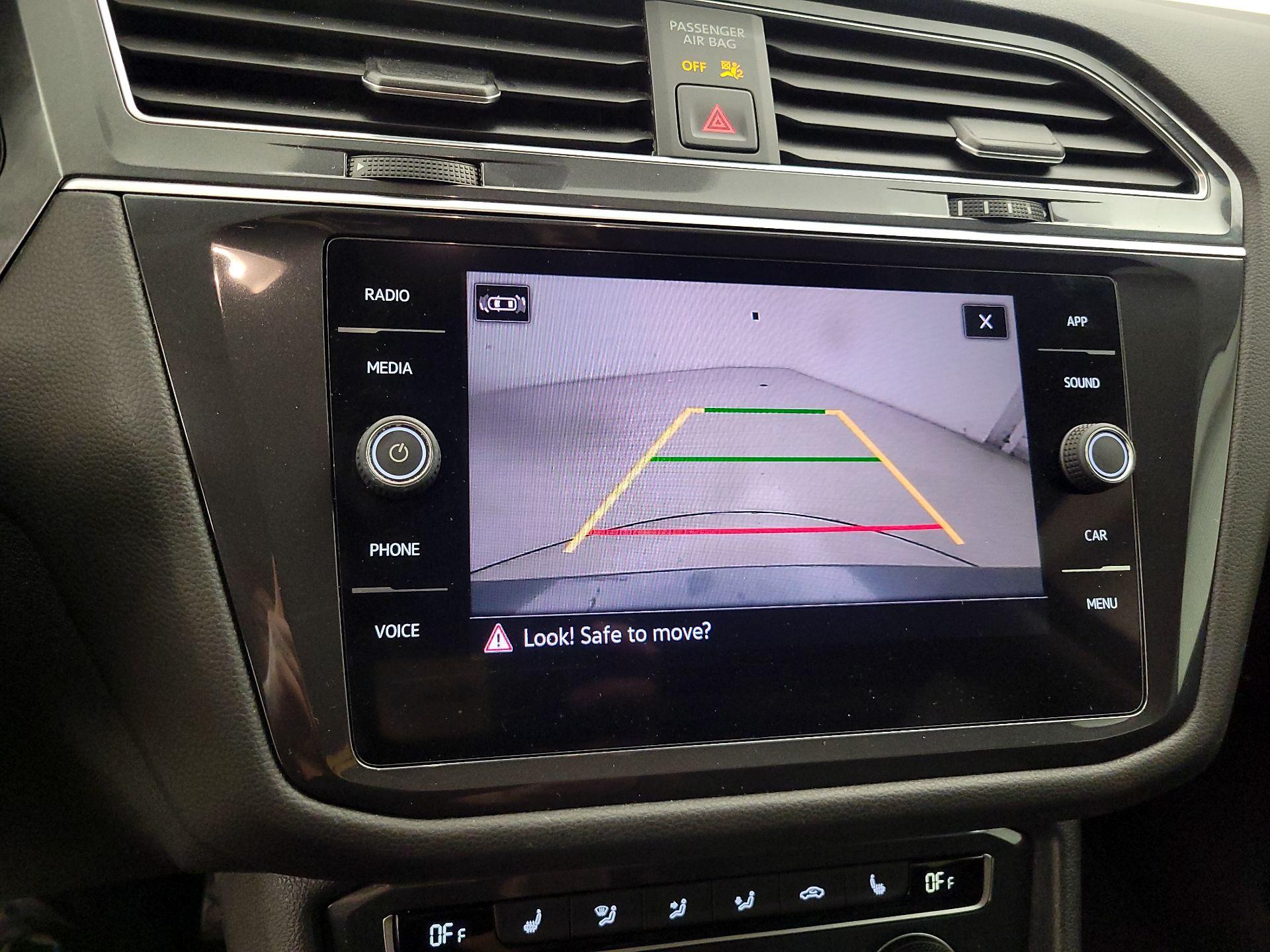 Thumbnail: 2021 Volkswagen Tiguan - 14