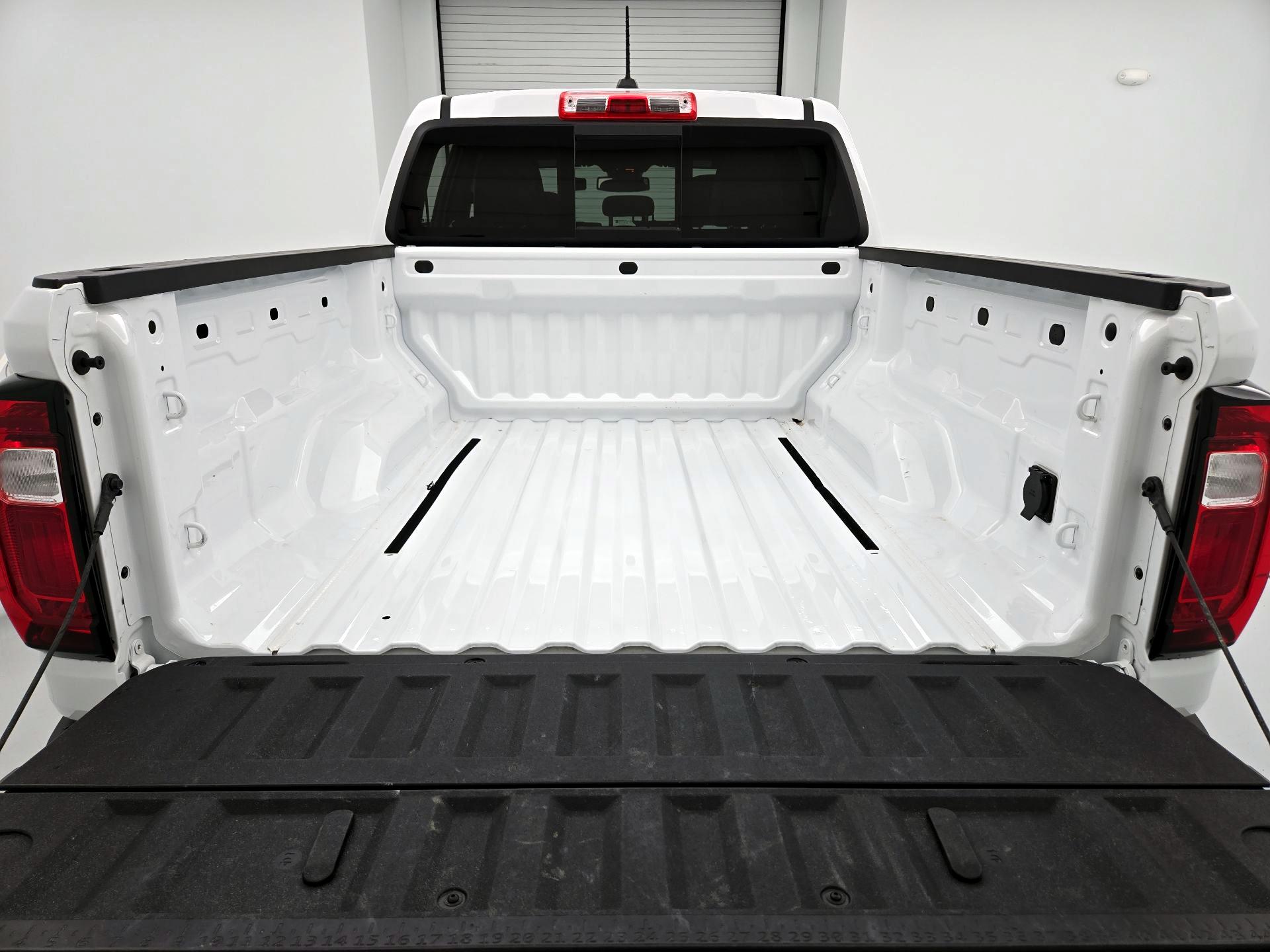 Thumbnail: 2024 GMC Canyon - 20