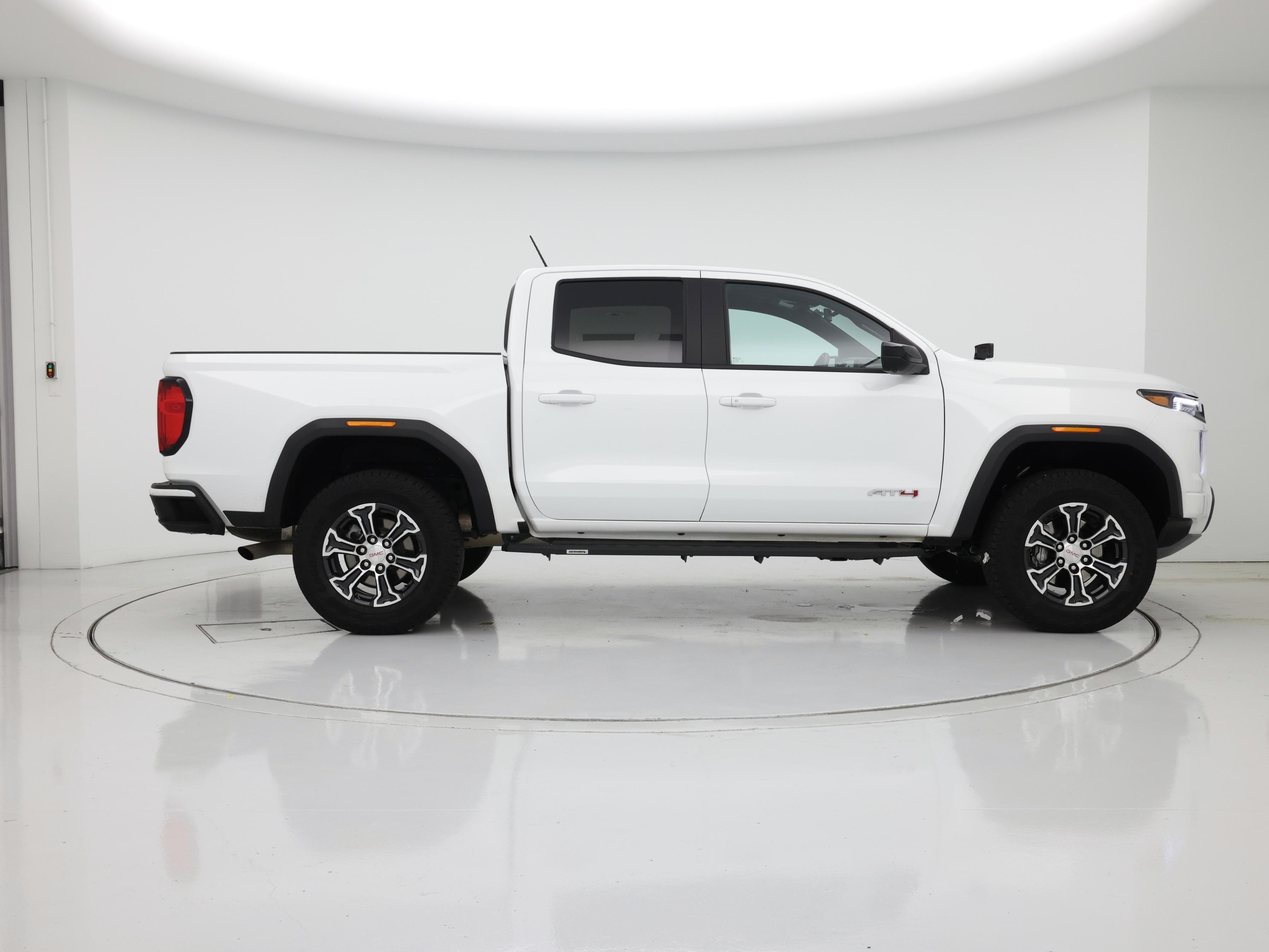 Thumbnail: 2024 GMC Canyon - 7