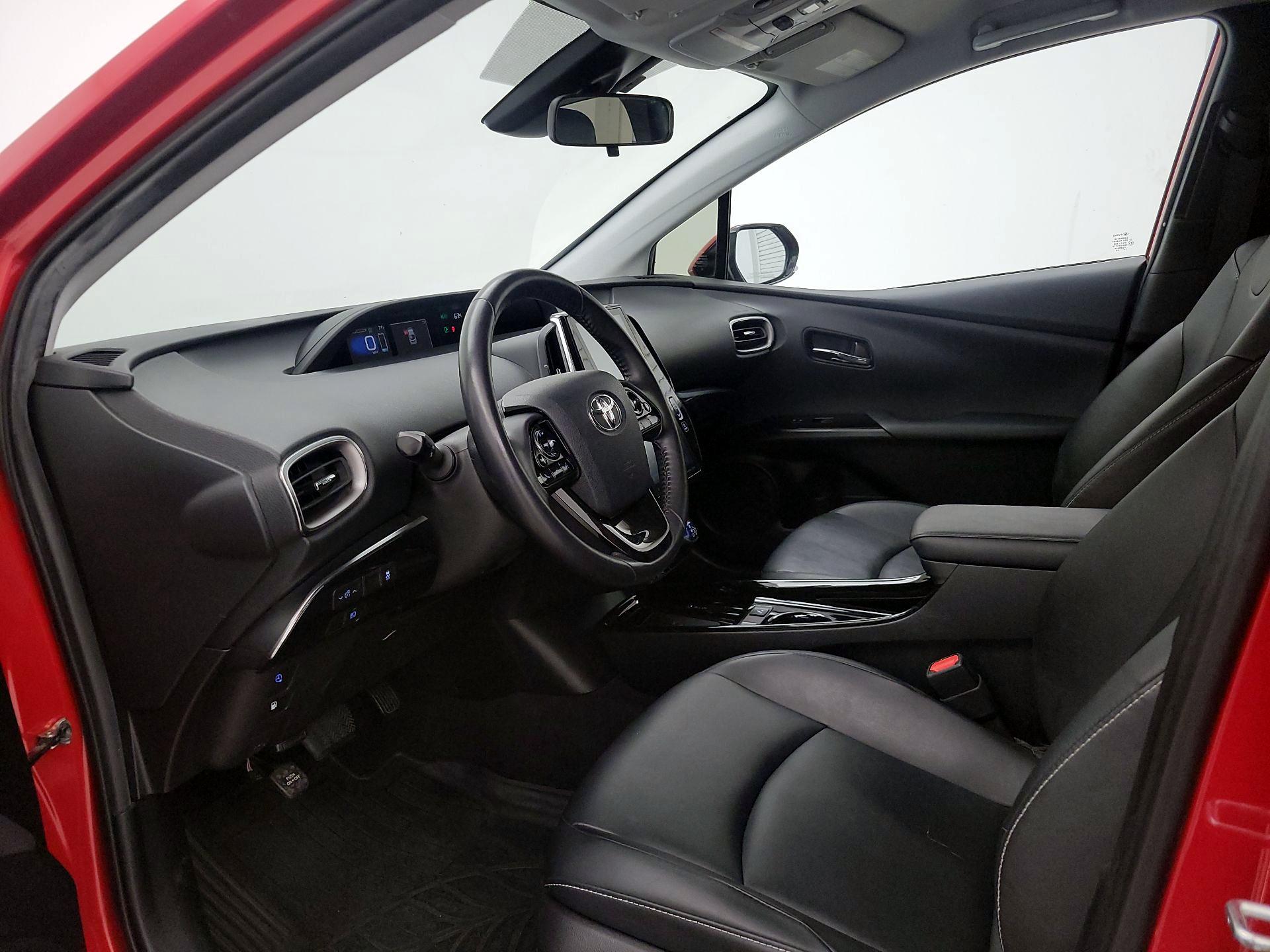 Thumbnail: 2020 Toyota Prius Prime - 11