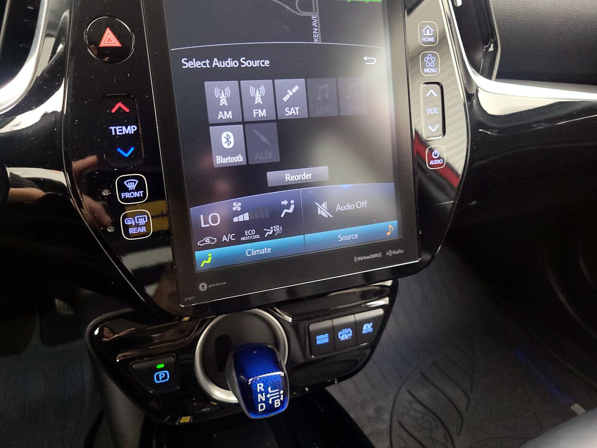 Thumbnail: 2020 Toyota Prius Prime - 17
