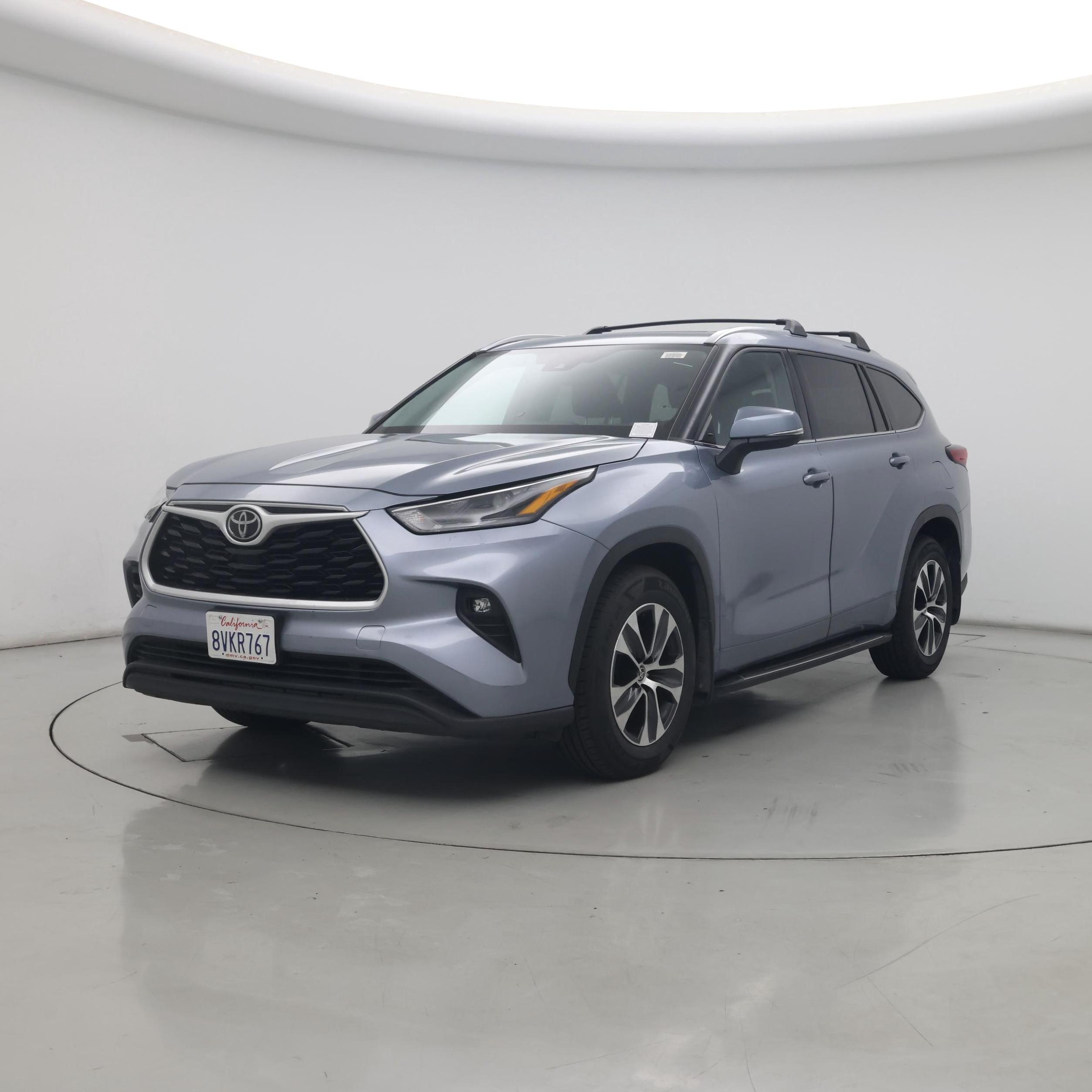 Thumbnail: 2021 Toyota Highlander - 4