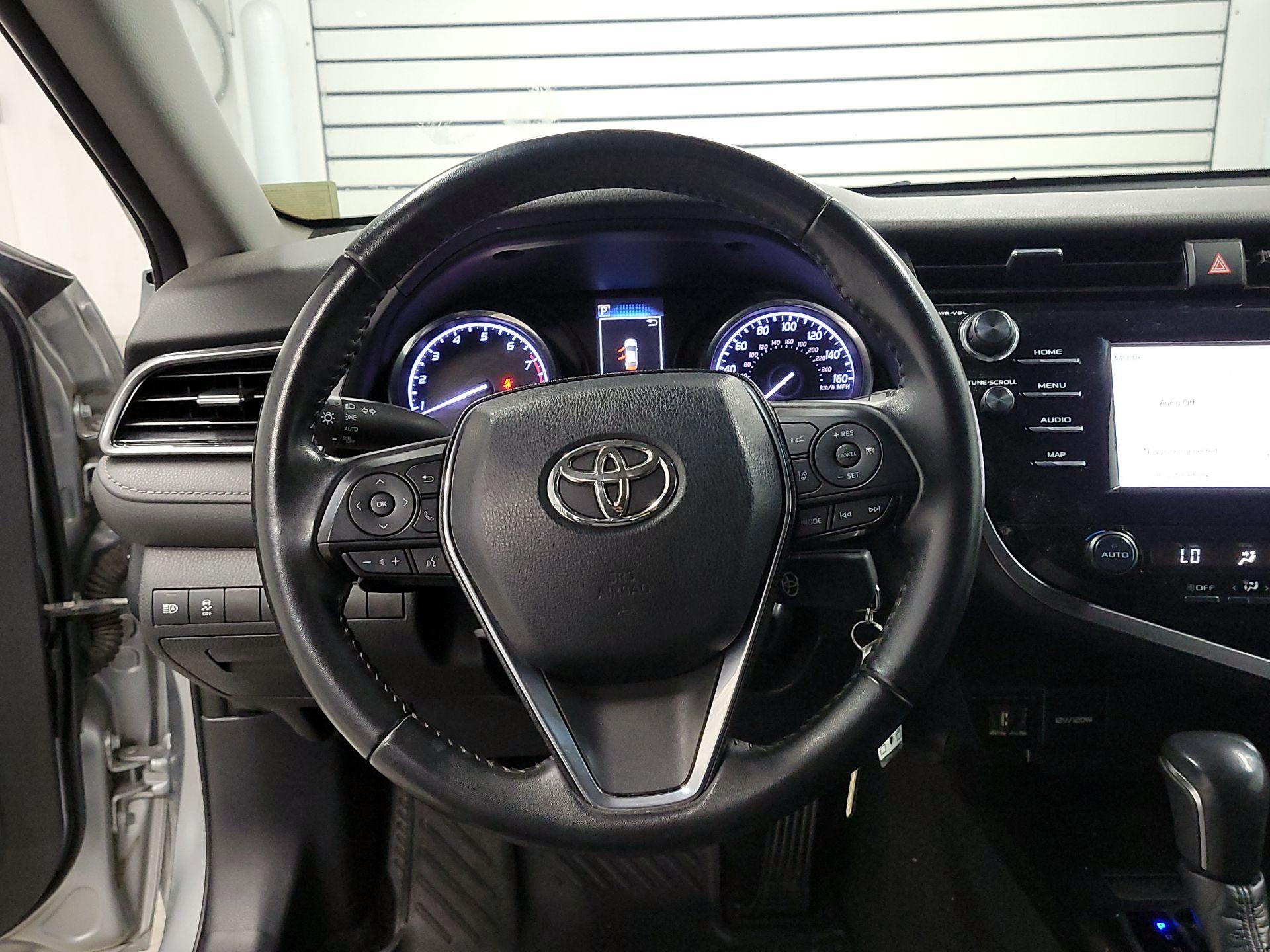 Thumbnail: 2019 Toyota Camry - 10