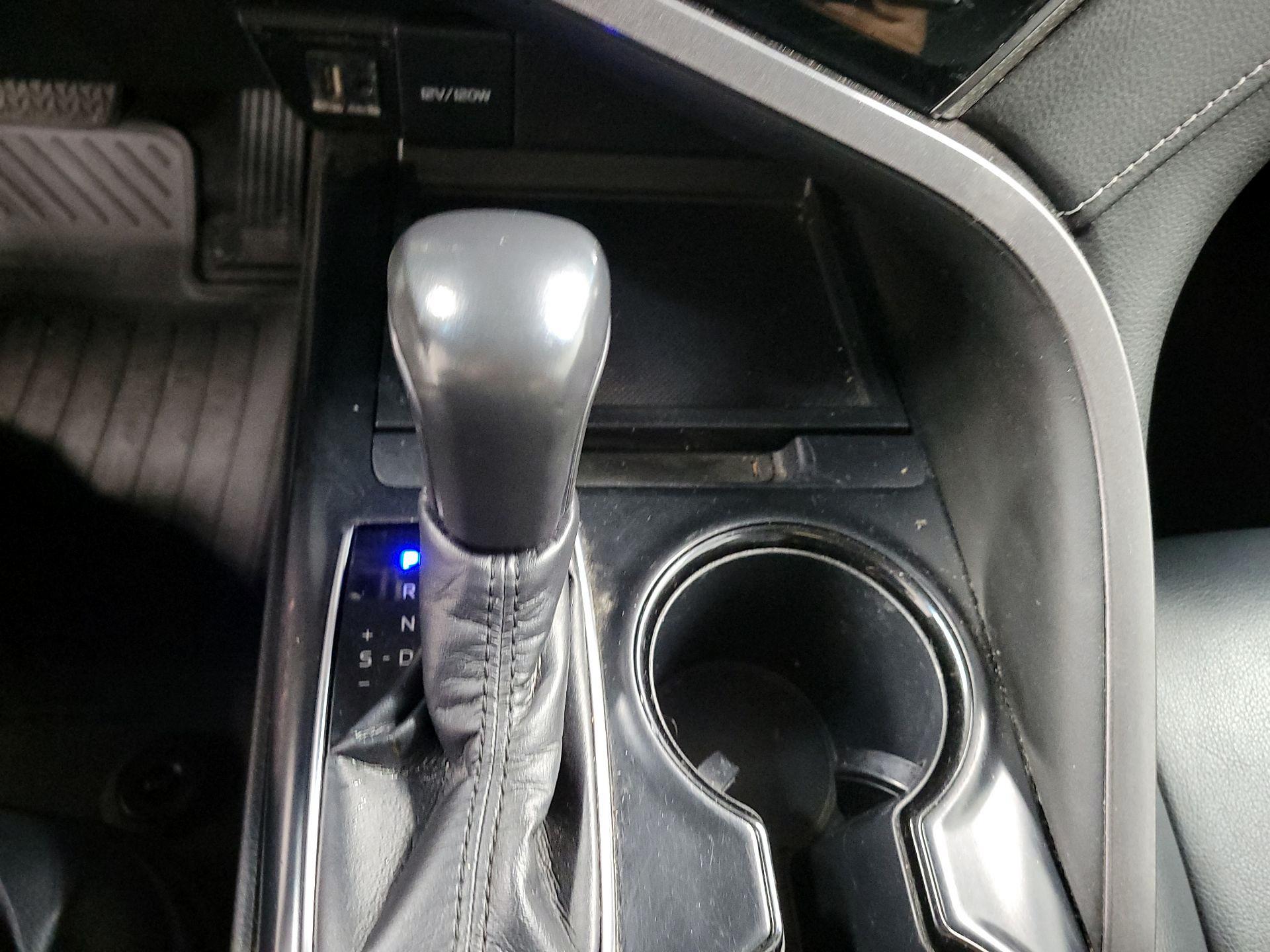 Thumbnail: 2019 Toyota Camry - 17