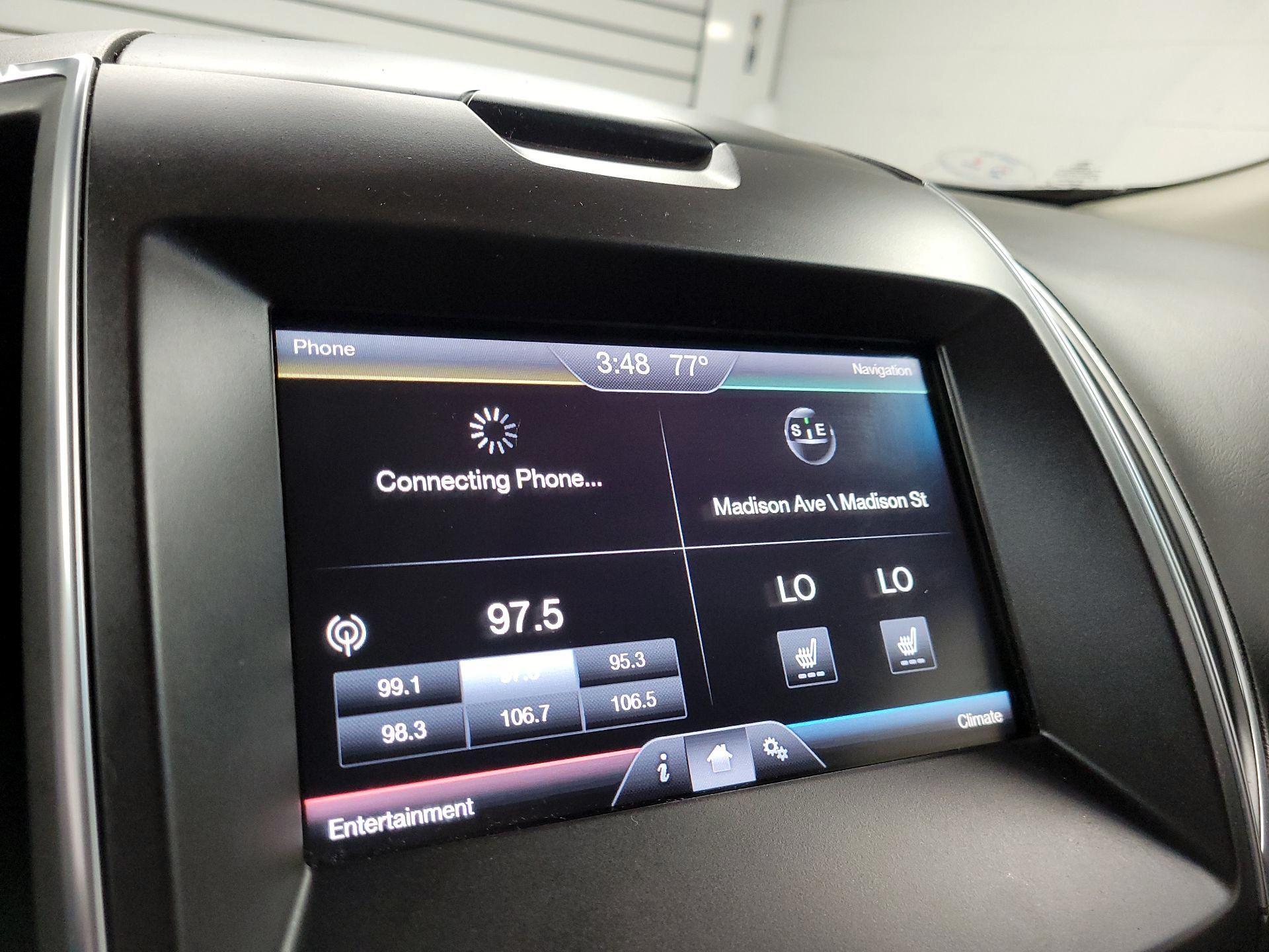Thumbnail: 2015 Ford Edge - 15