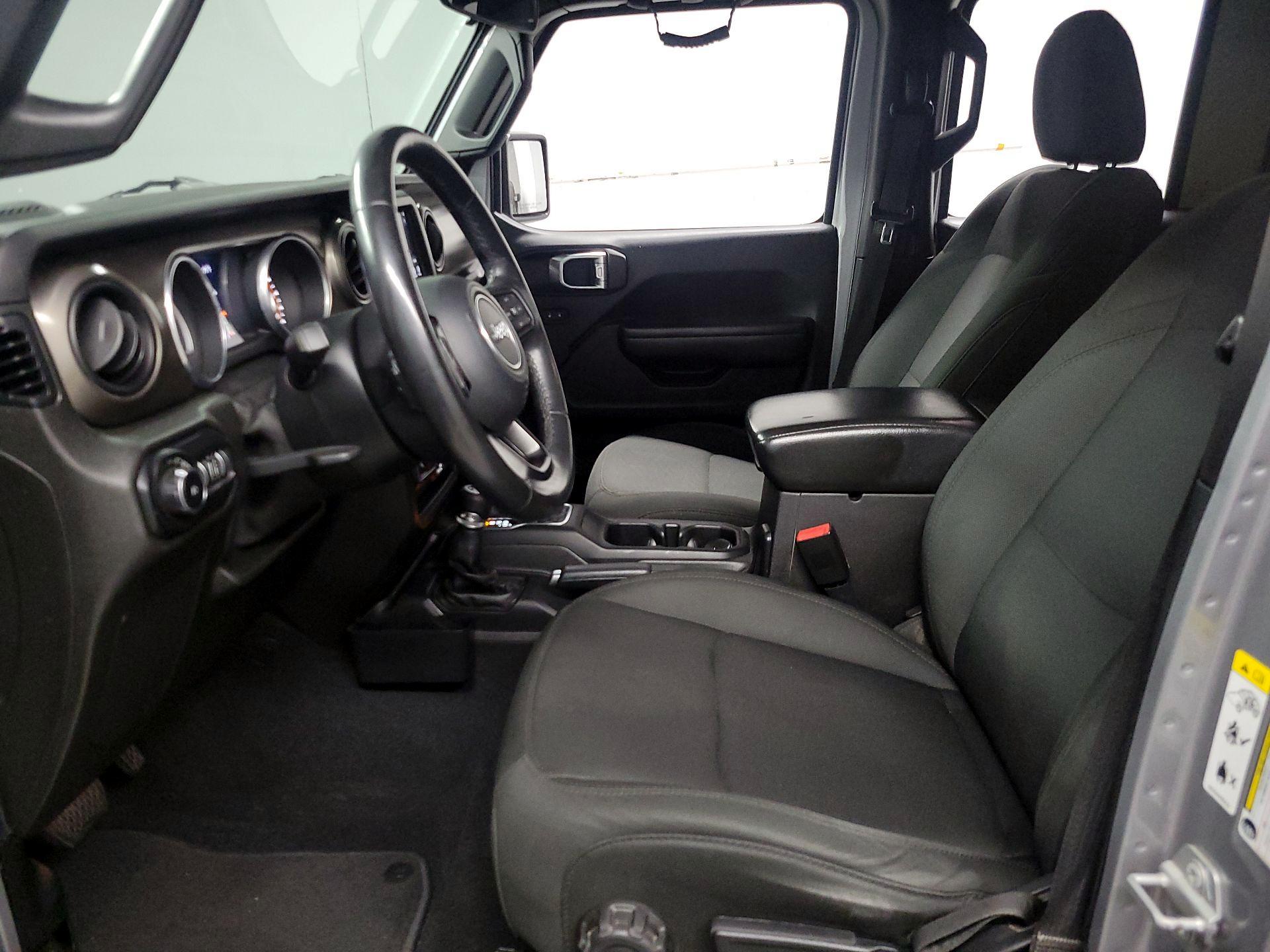 Thumbnail: 2018 Jeep Wrangler - 11