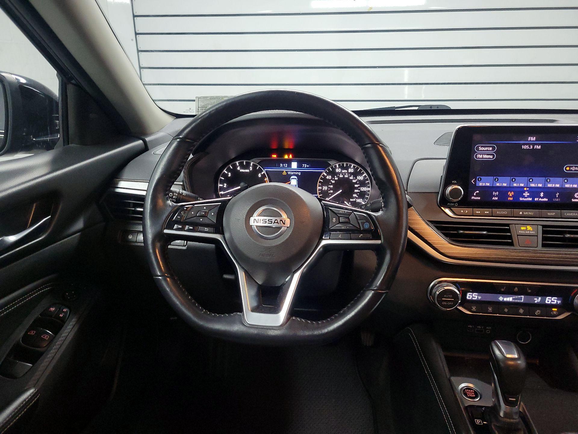 Thumbnail: 2019 Nissan Altima - 10