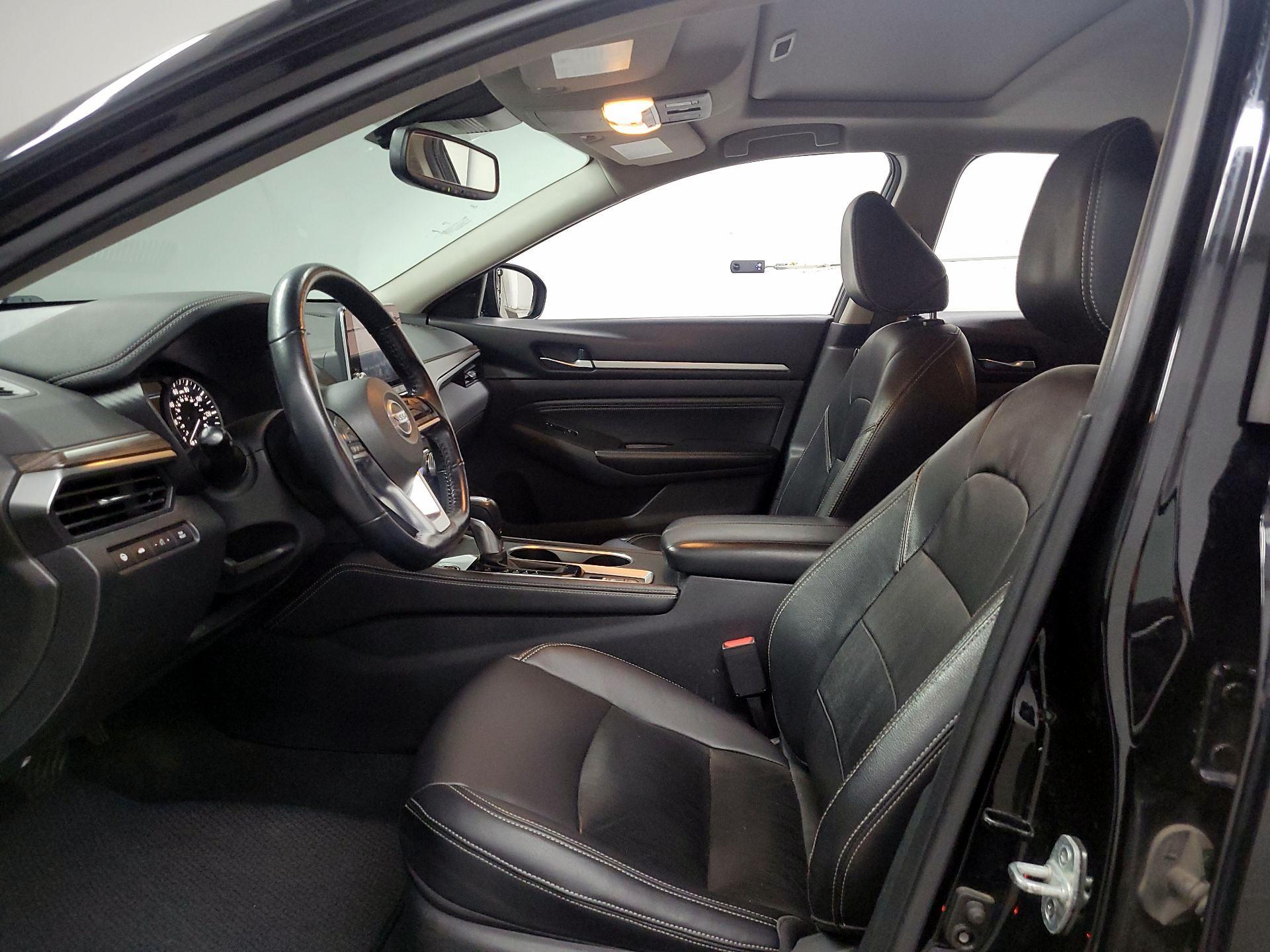 Thumbnail: 2019 Nissan Altima - 11