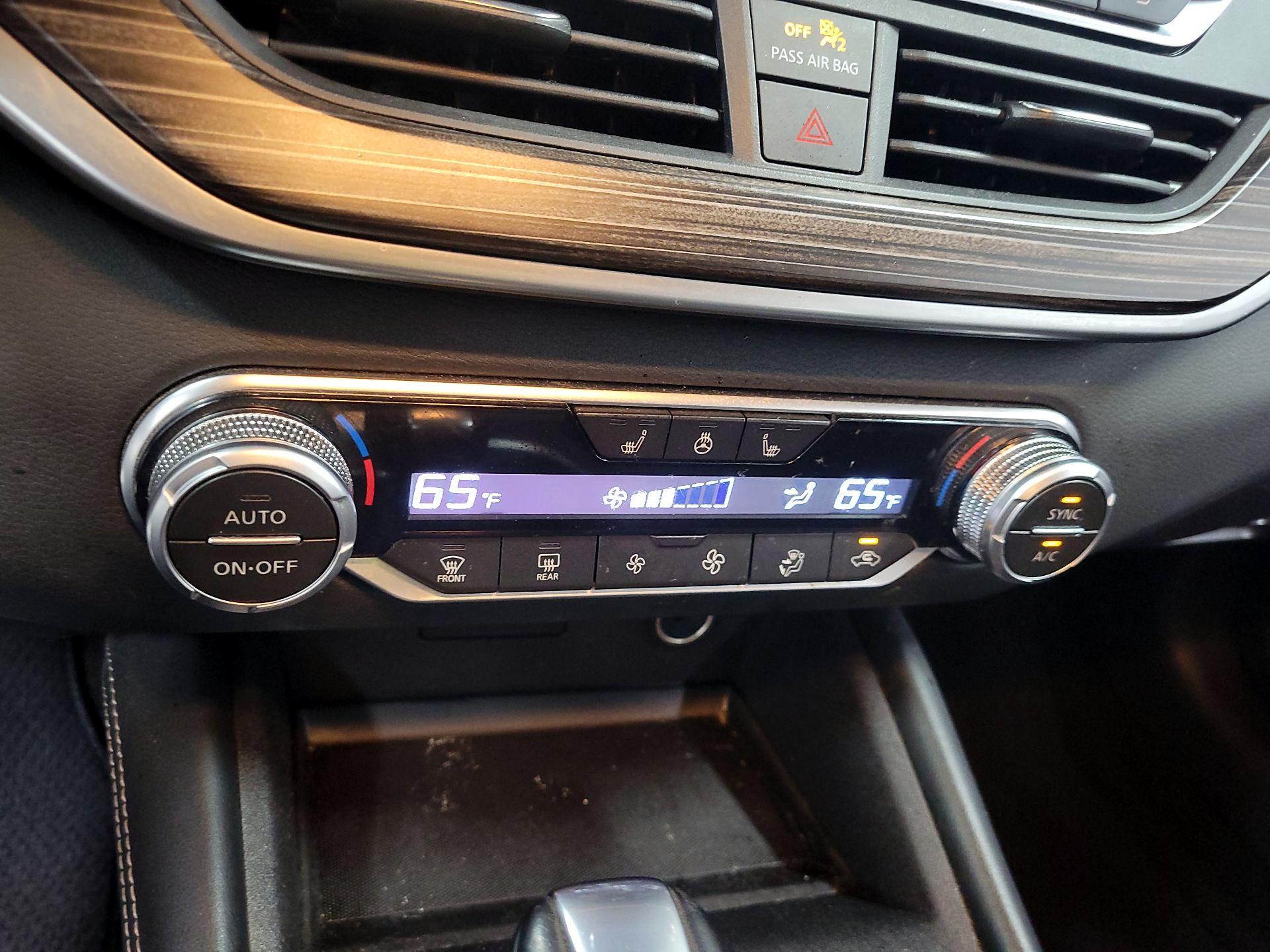 Thumbnail: 2019 Nissan Altima - 15
