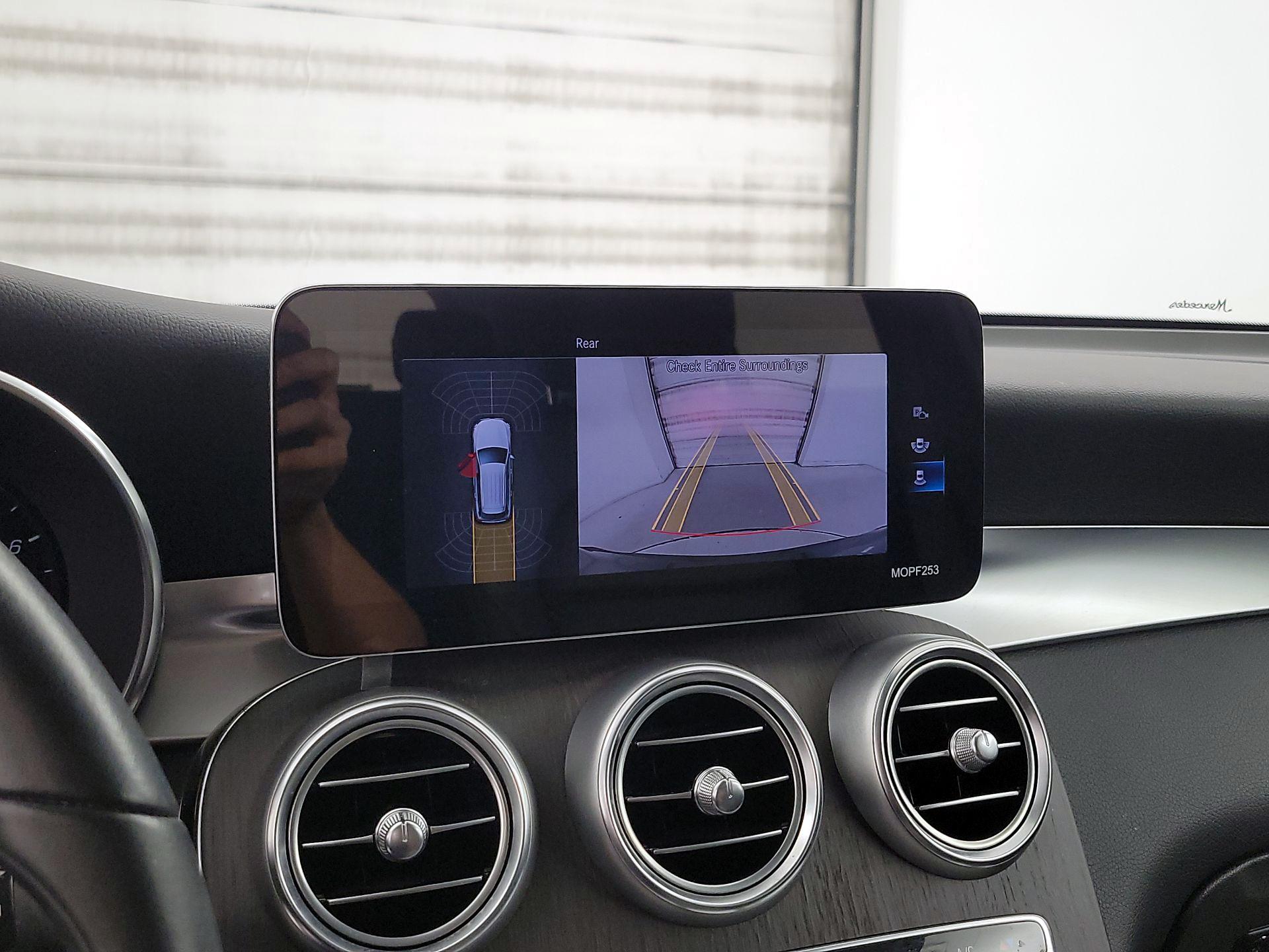 Thumbnail: 2022 Mercedes-Benz GLC - 14